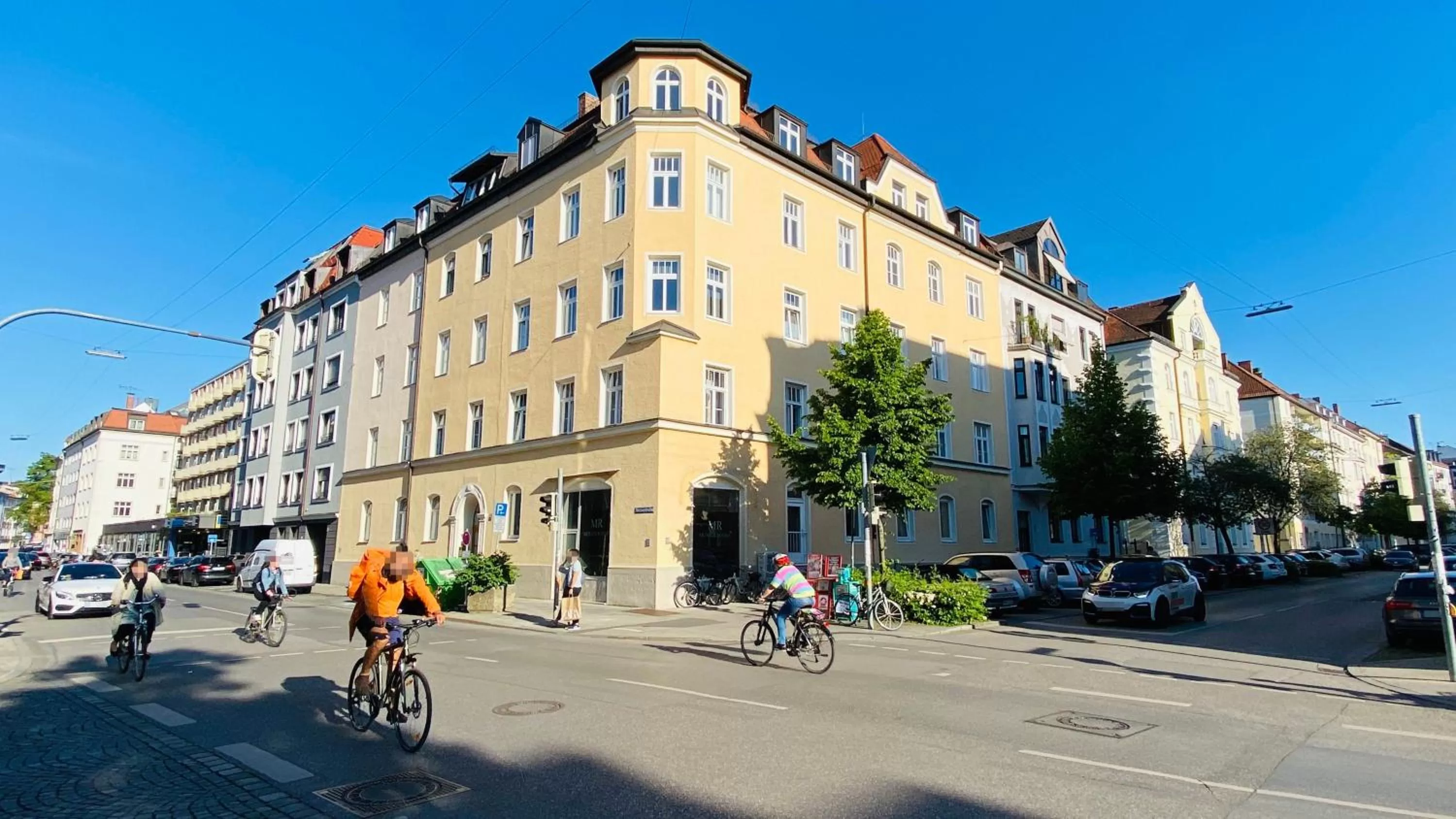 Property building in Munich Rooms Hotel