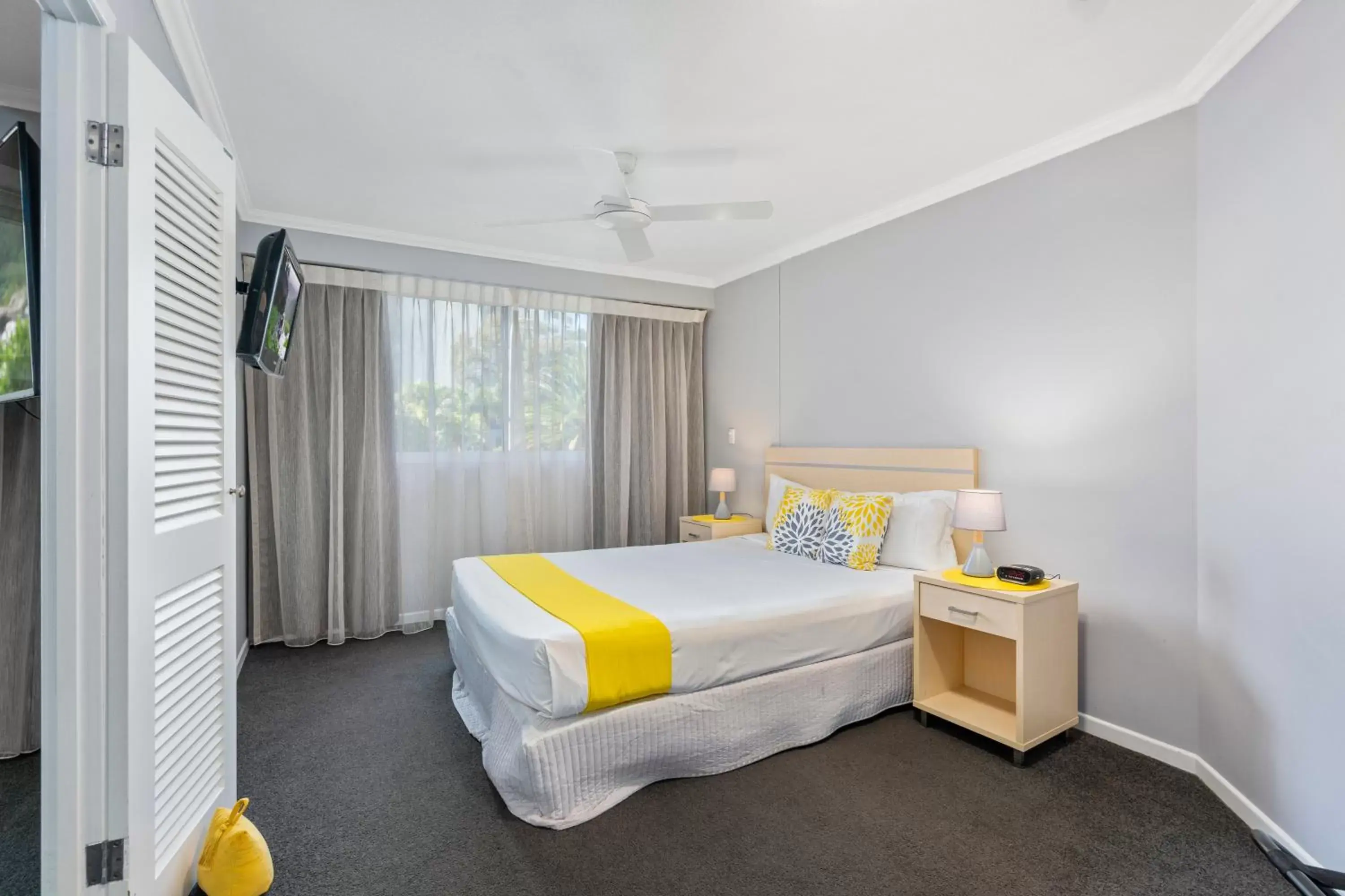 Bed in Sovereign on the Gold Coast