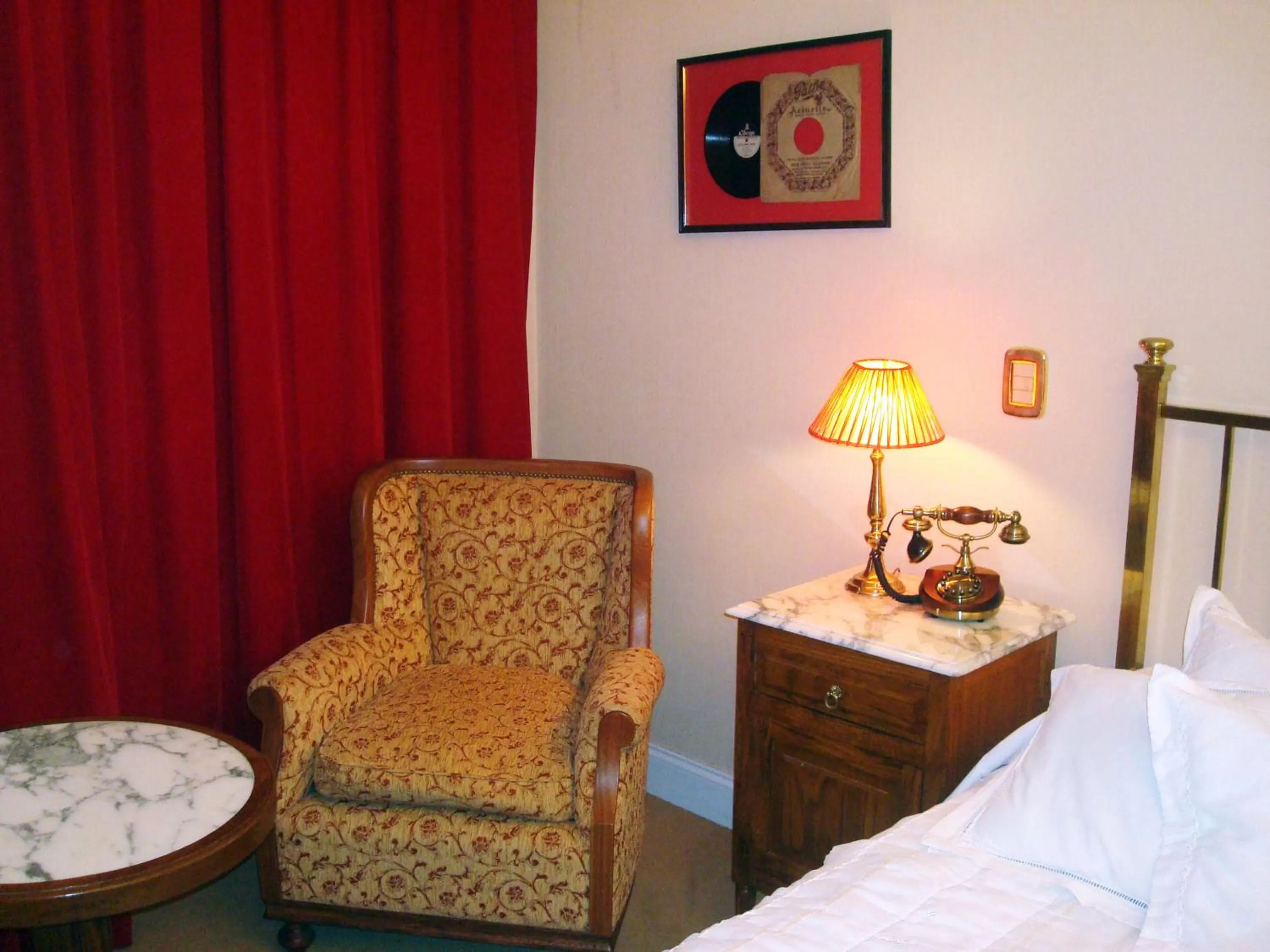 Bed in Tanguero Hotel Boutique Antique