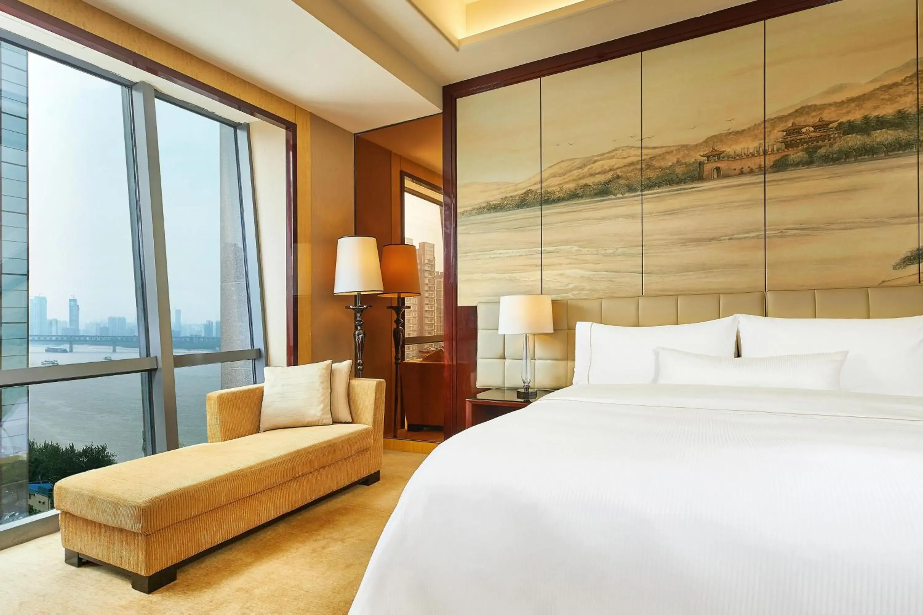 Photo of the whole room, Bed in The Westin Wuhan Wuchang