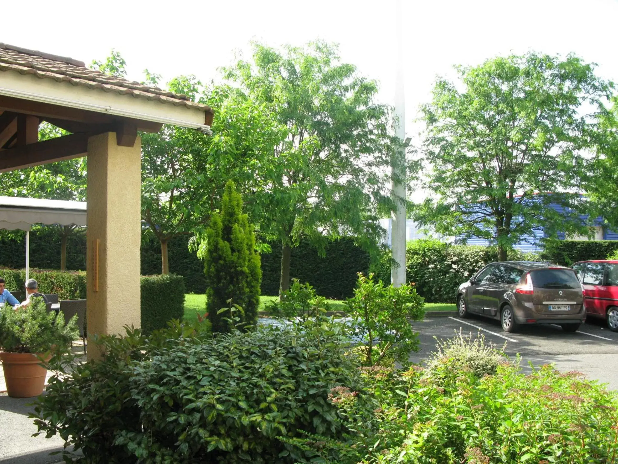 Facade/entrance, Garden in Hotel Lyon Nord, Massieux - Restaurant Maison Germains