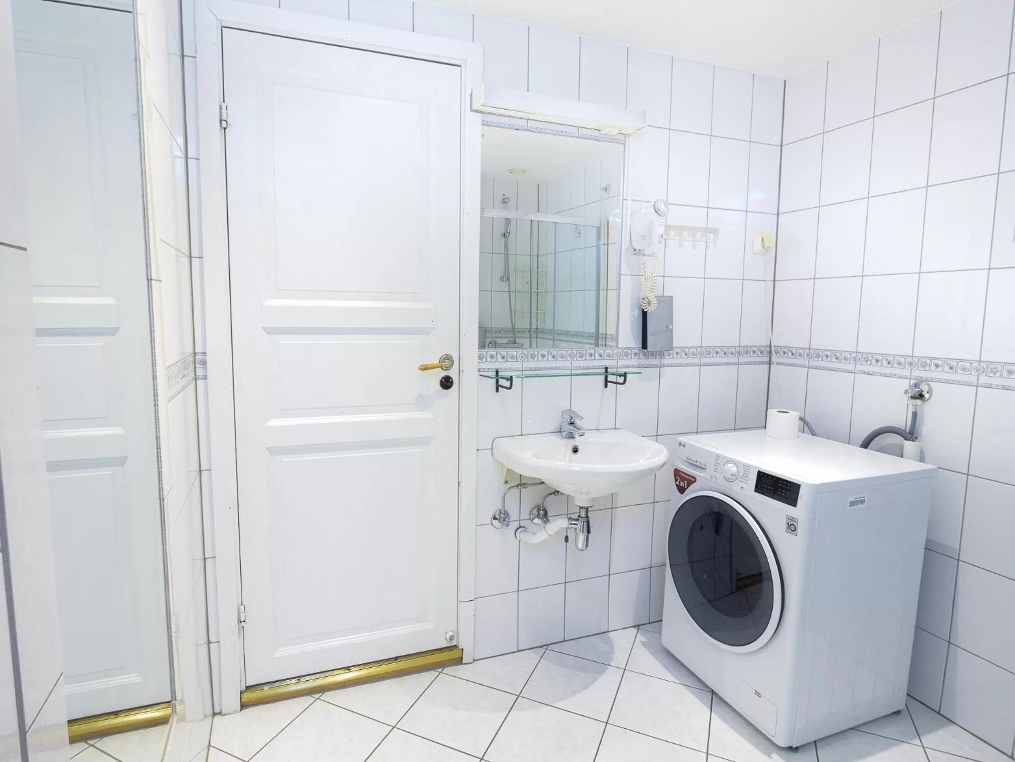 Bathroom in Central City Apartments