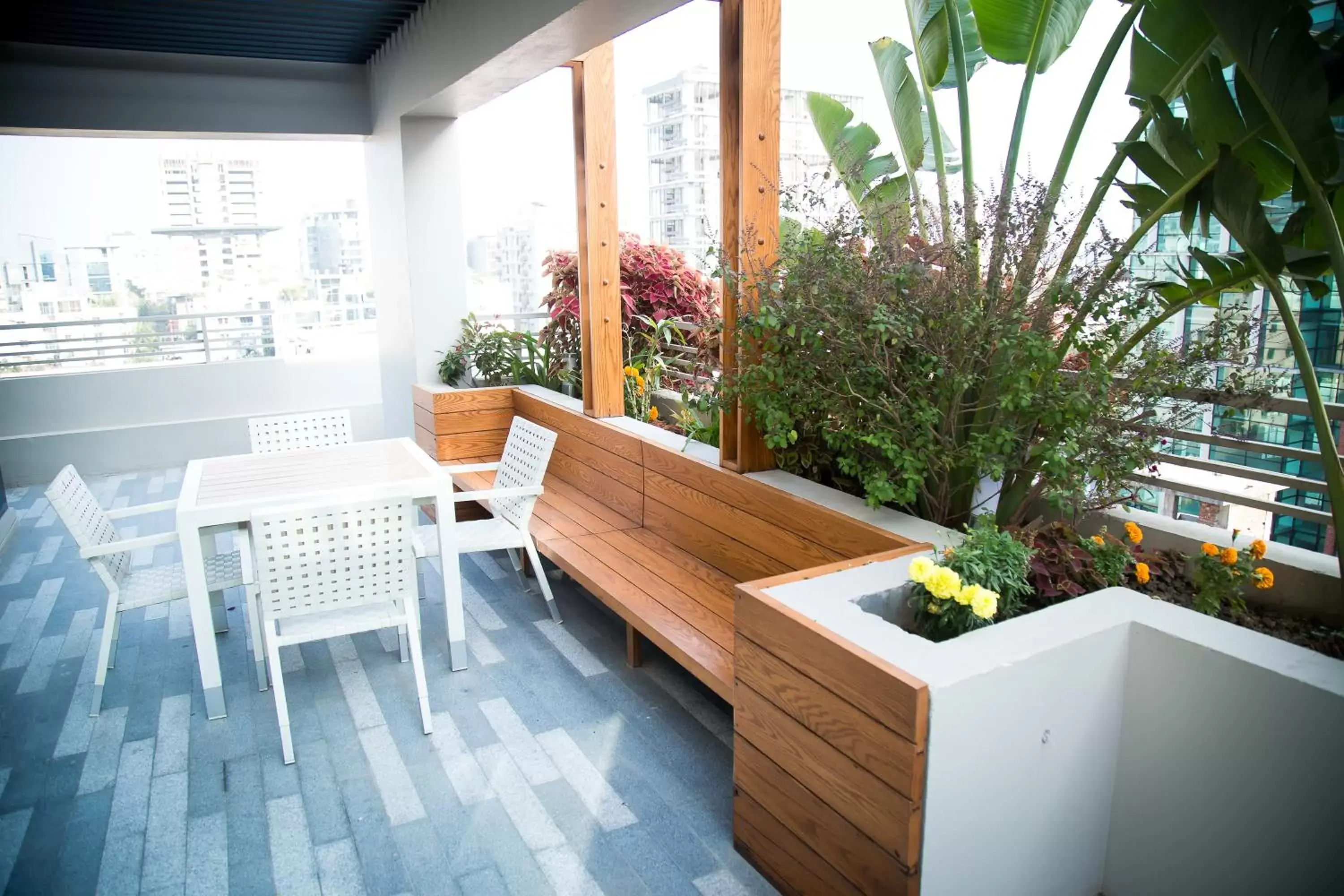 Patio, Balcony/Terrace in Lakeshore Banani