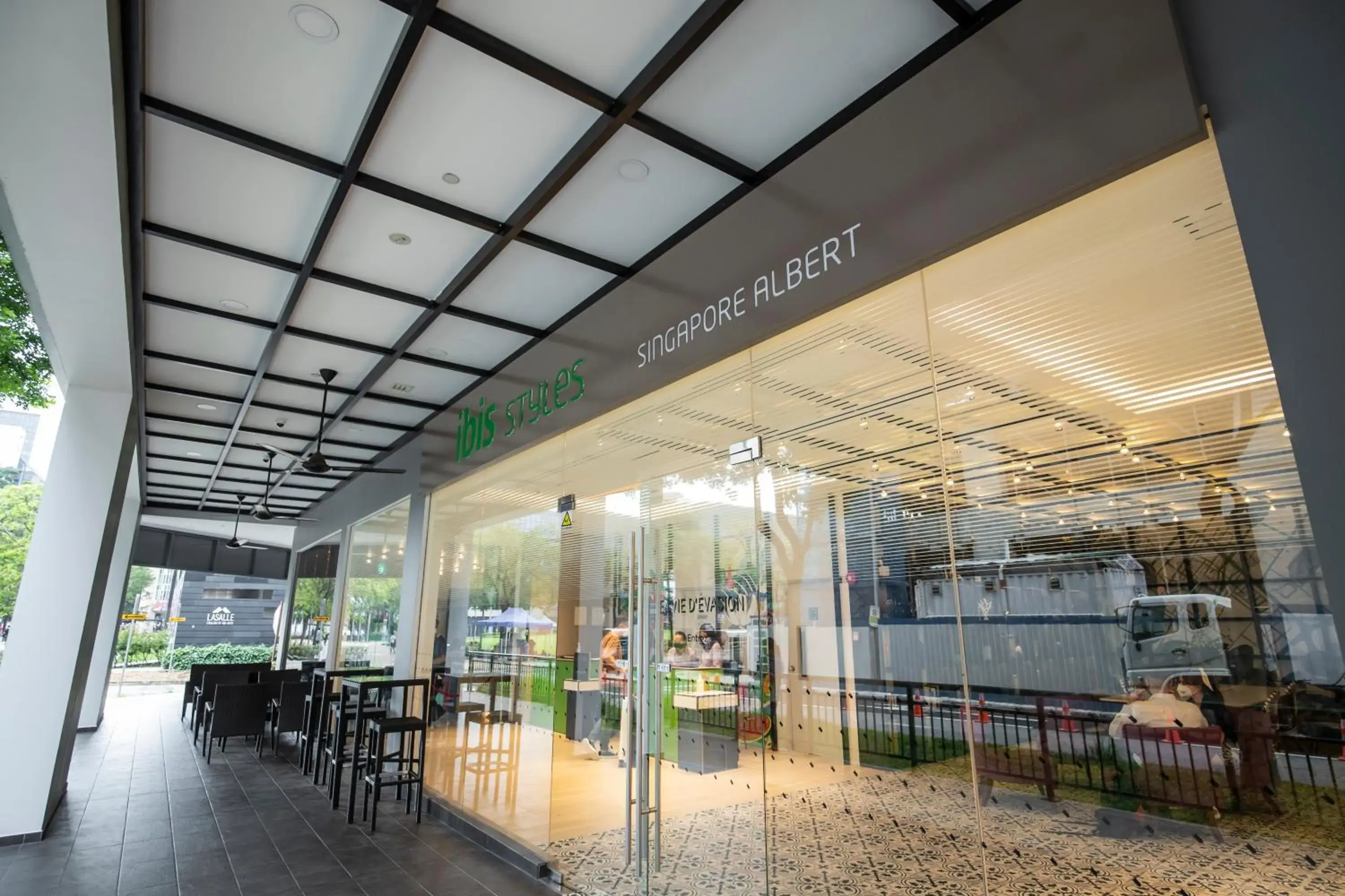 Facade/entrance in ibis Styles Singapore Albert Facade/entrance in ibis Styles Singapore Albert