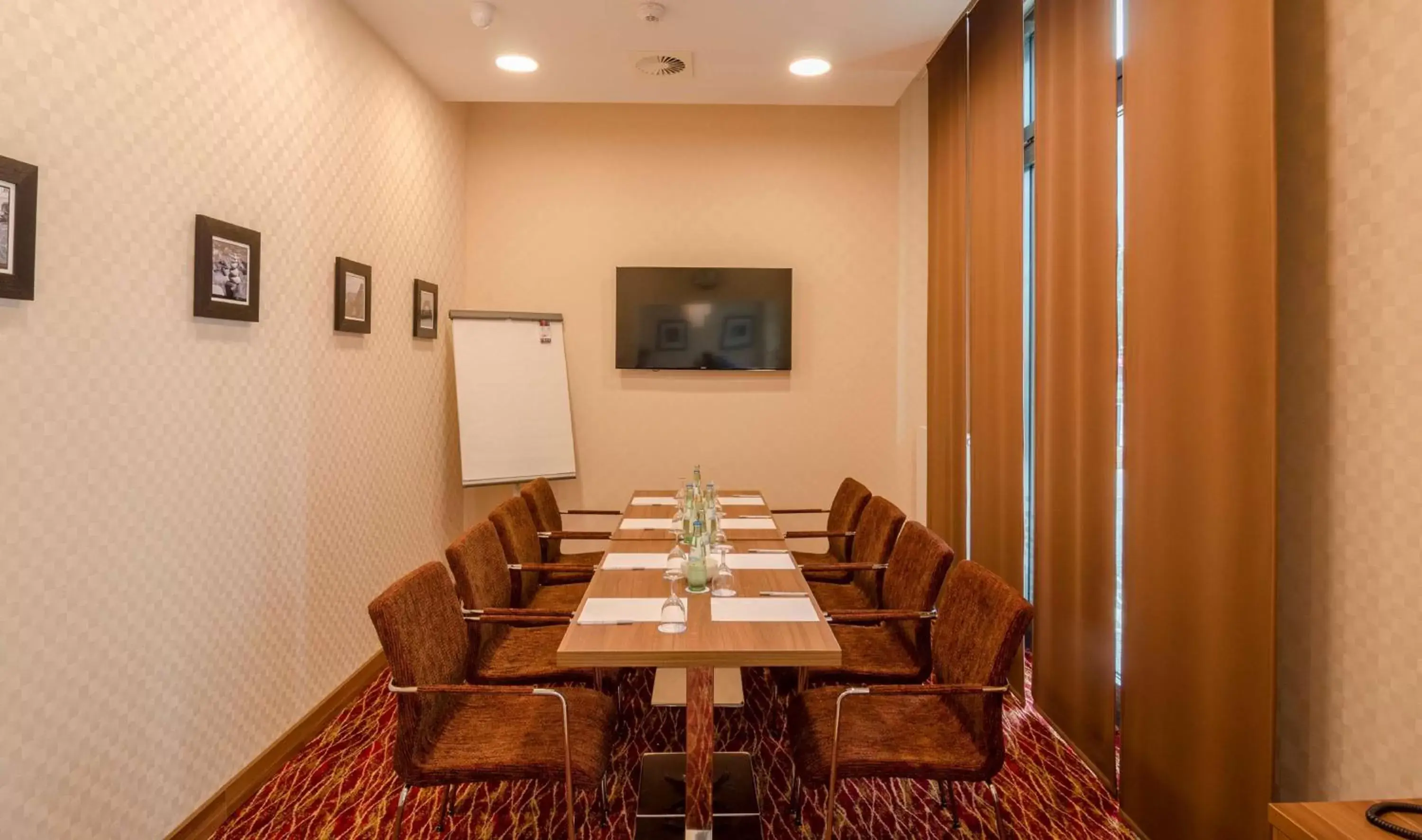 Meeting/conference room in Hampton by Hilton Frankfurt City Centre