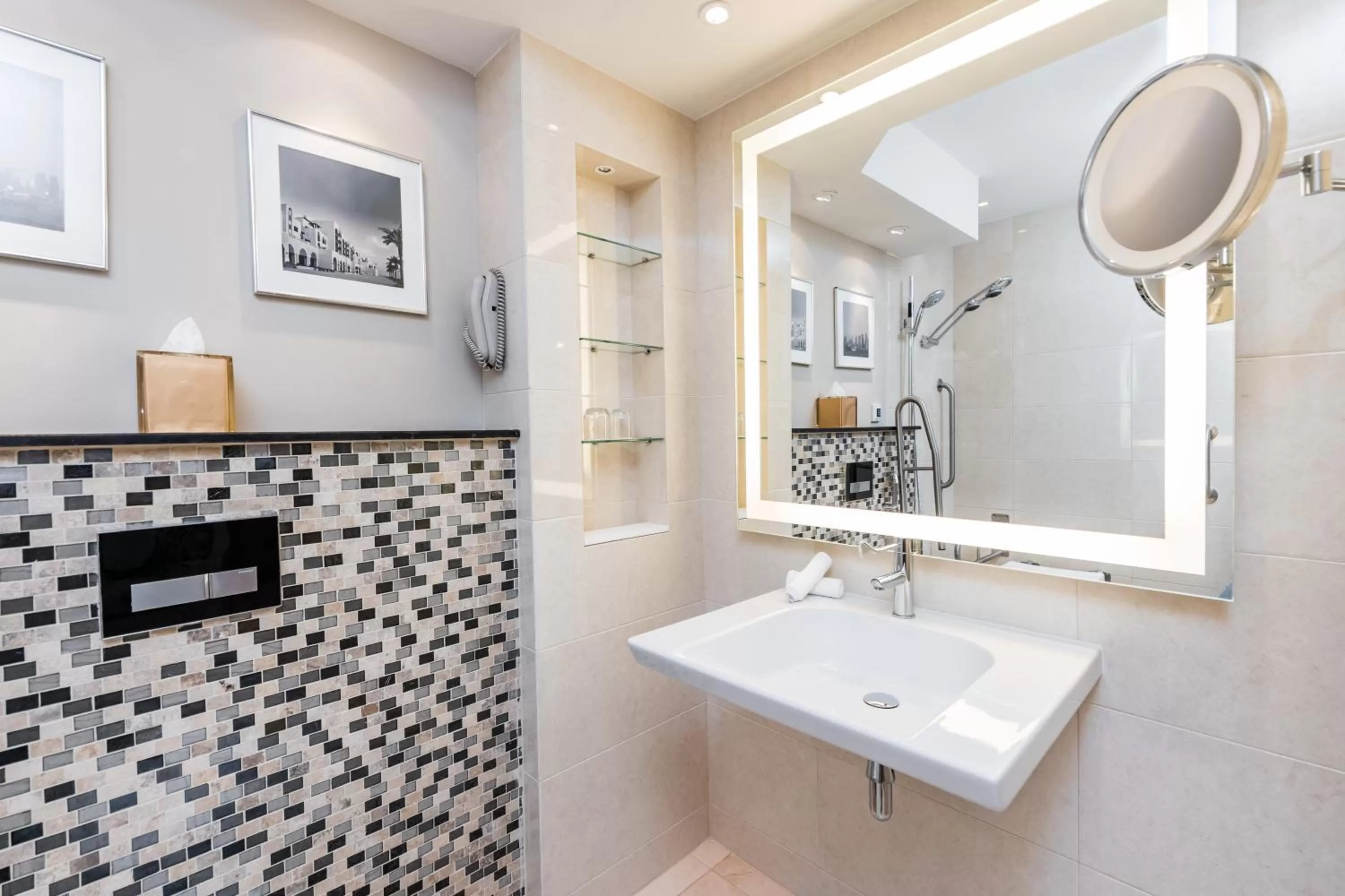 Bathroom in Radisson Blu Hotel, Doha