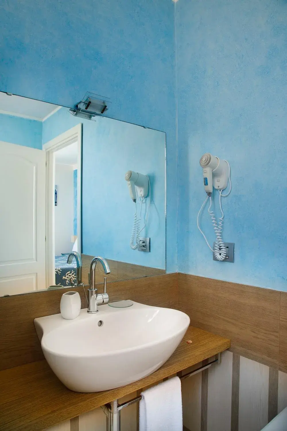 Bathroom in Hotel La Villa Del Mare