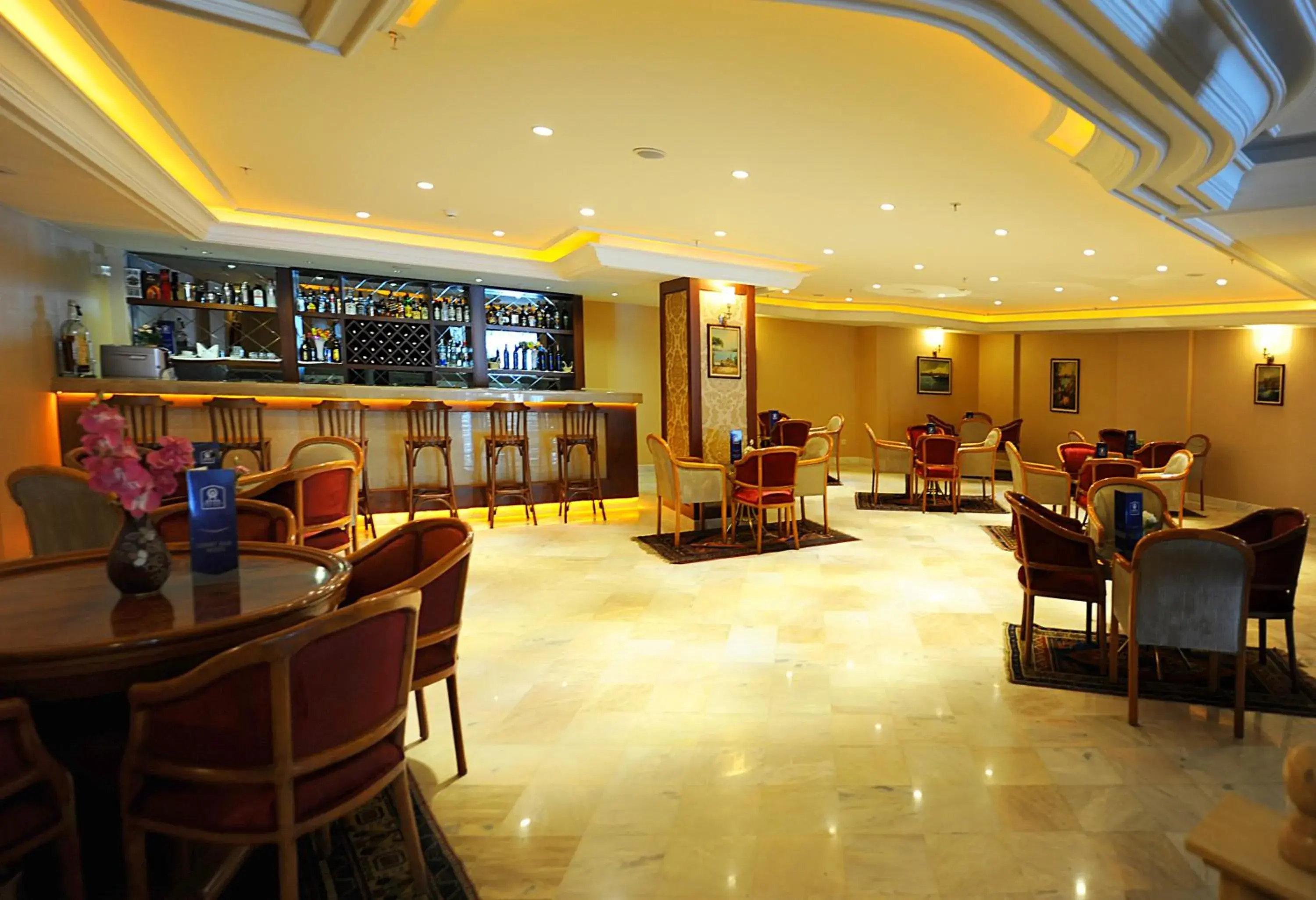 Lounge or bar in Askoc Hotel & SPA