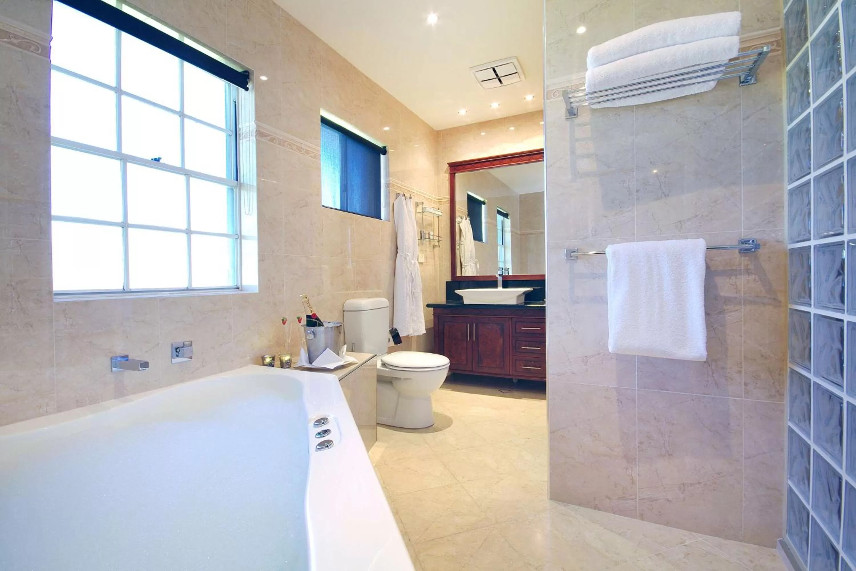 Bathroom in Rydges Armidale