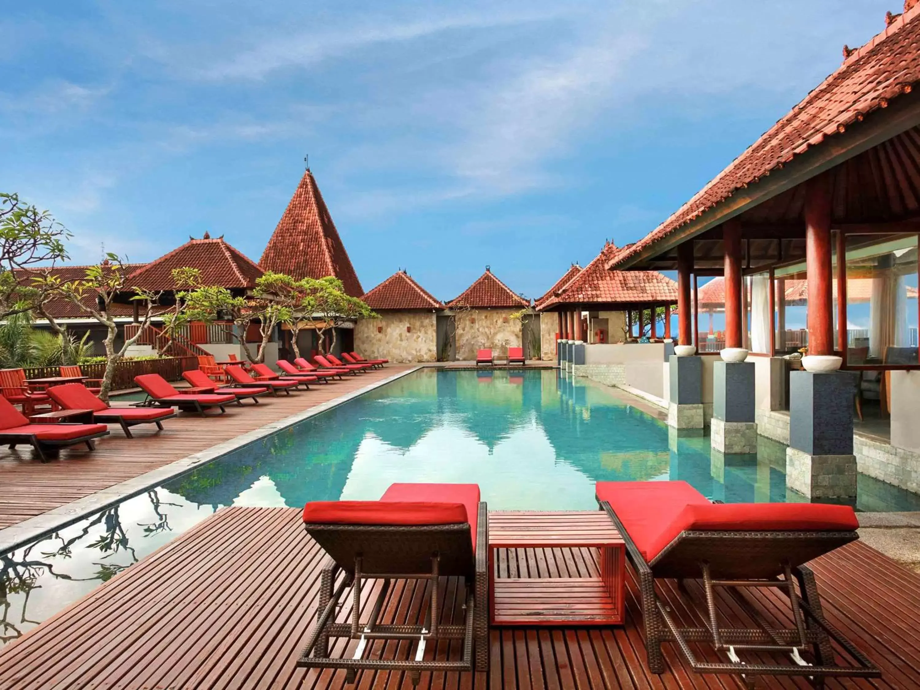 On site, Swimming Pool in Mercure Kuta Bali