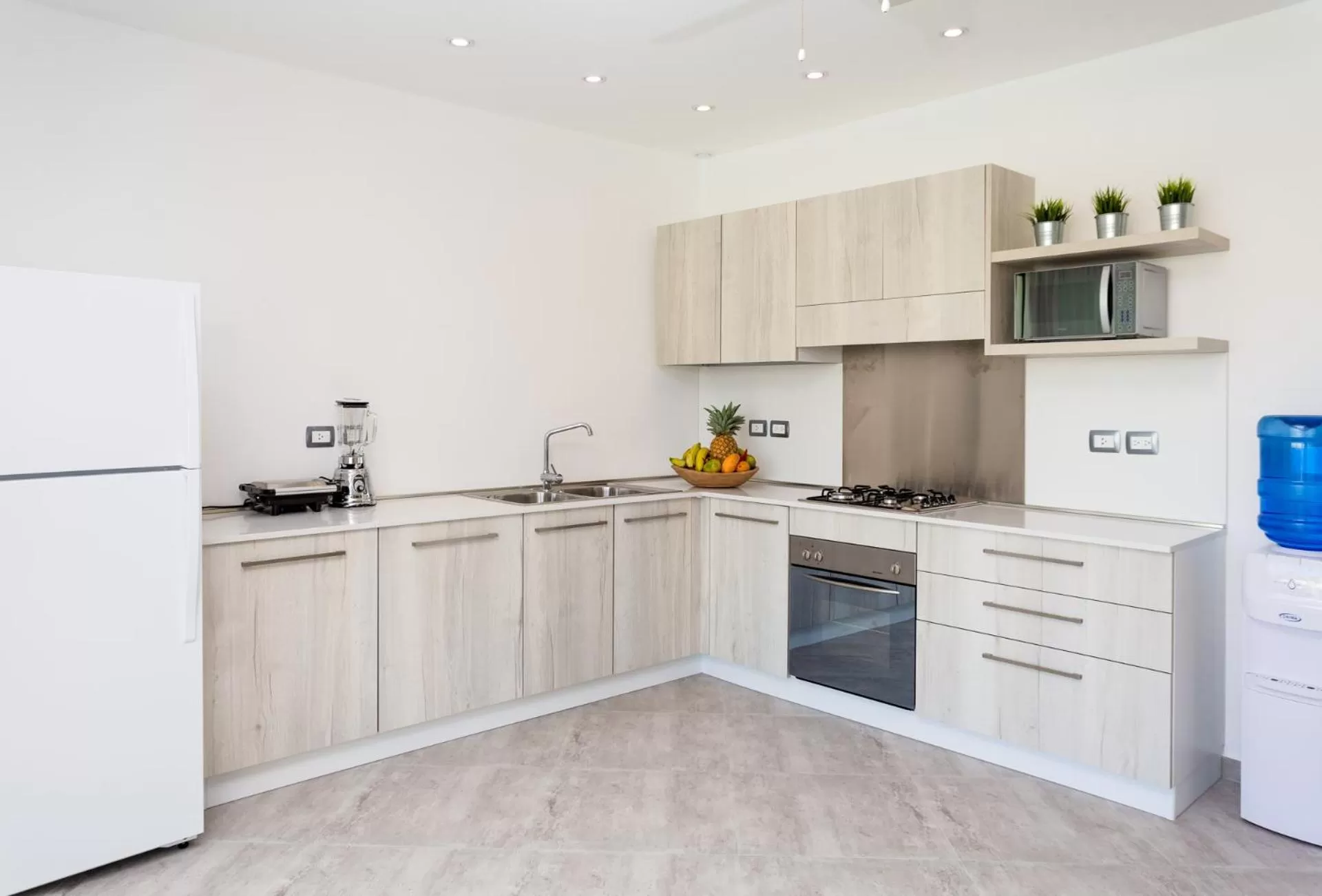 Kitchen or kitchenette, Kitchen/Kitchenette in Louisa Aparthotel