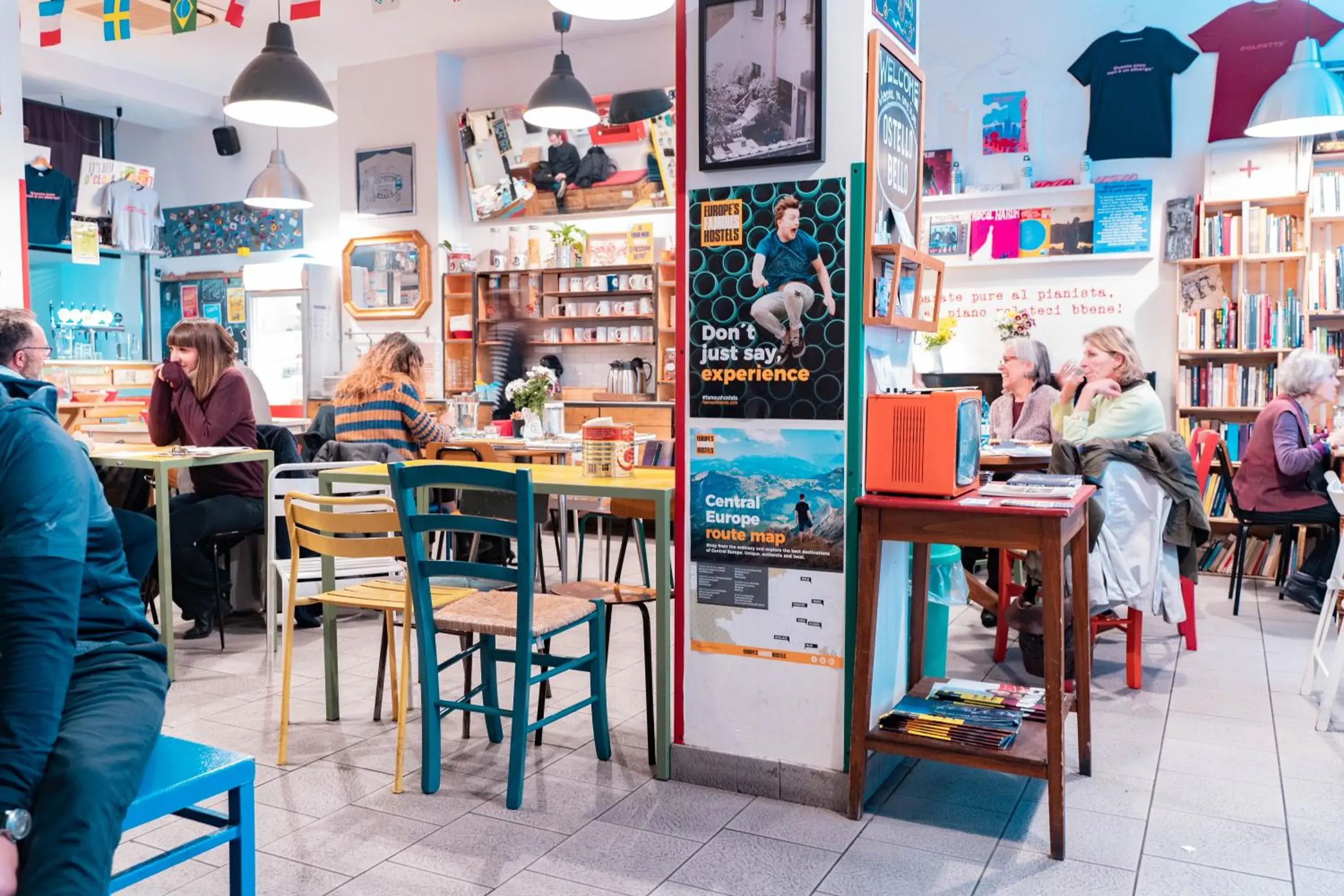 Lounge or bar in Ostello Bello Milano Duomo Lounge or bar in Ostello Bello Milano Duomo