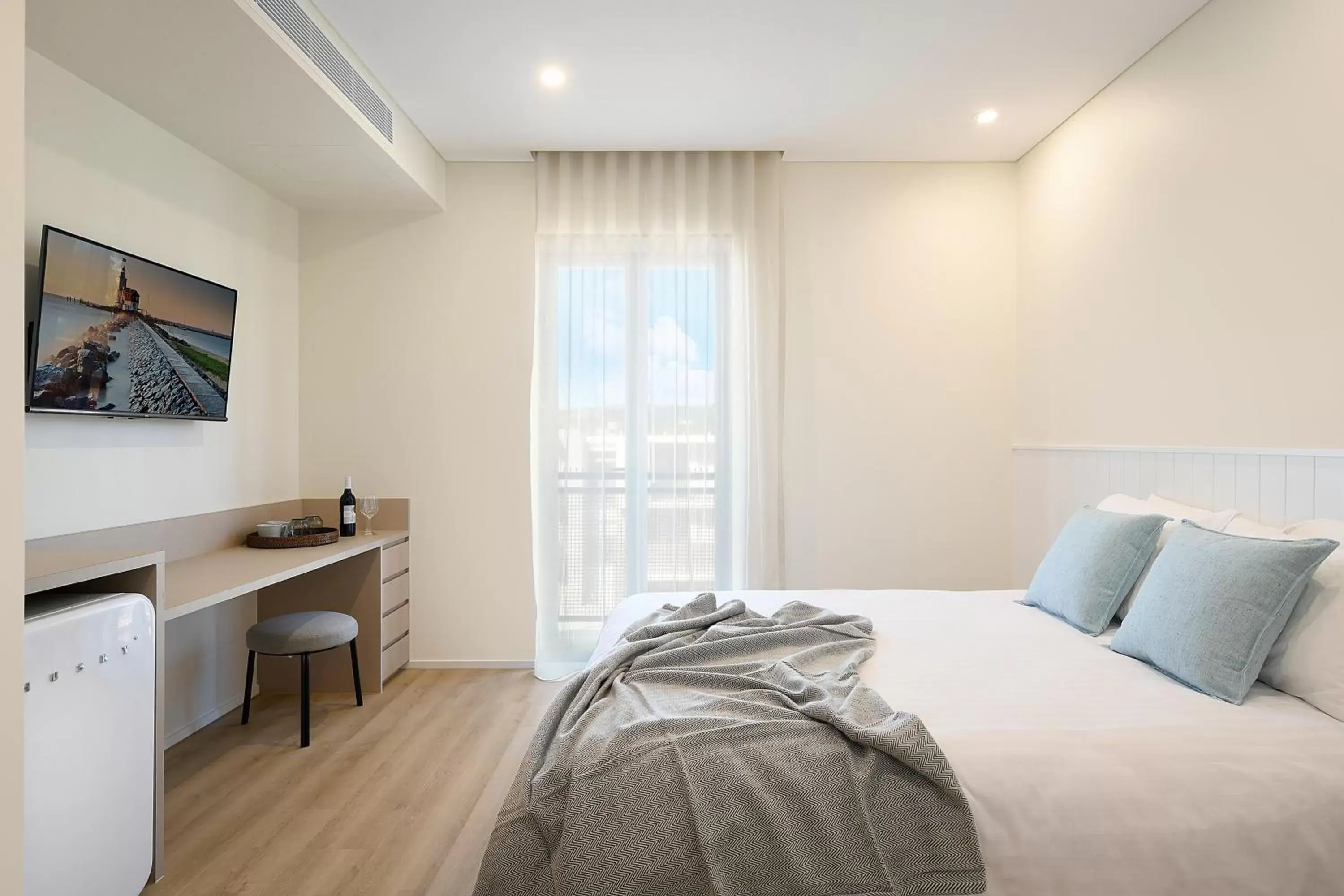 Family Room with Juliet Balcony in Nova Kiama Family Room with Juliet Balcony in Nova Kiama