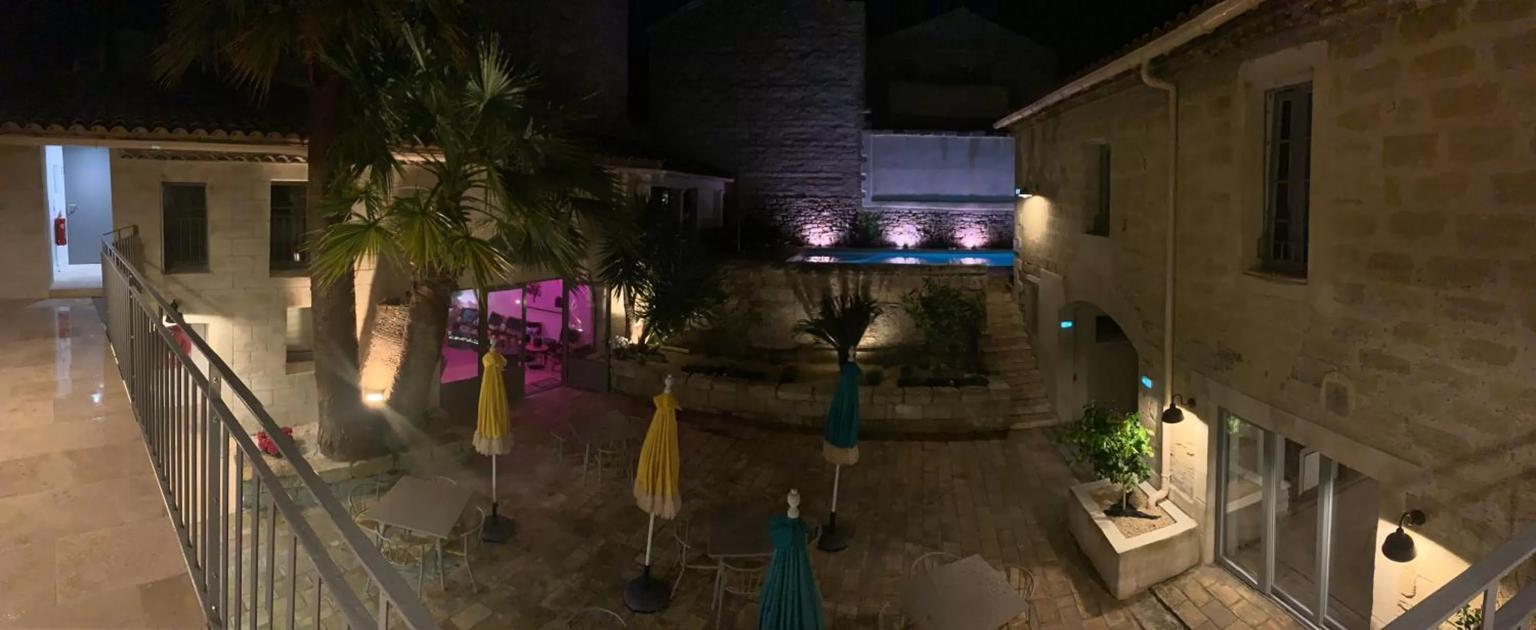 Patio in Hôtel O’Banel