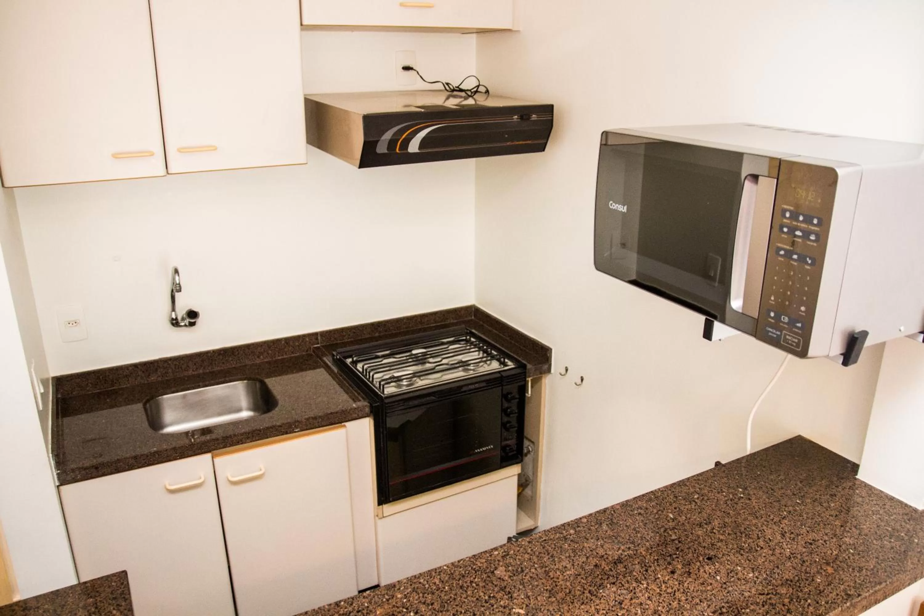 Bedroom, Kitchen/Kitchenette in Summit Flat Service