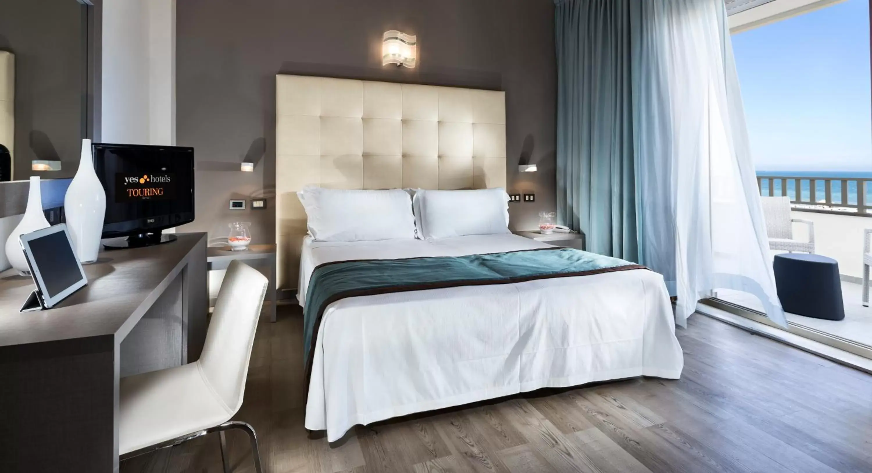 Photo of the whole room, Bed in Yes Hotel Touring & SPA Photo of the whole room, Bed in Yes Hotel Touring & SPA