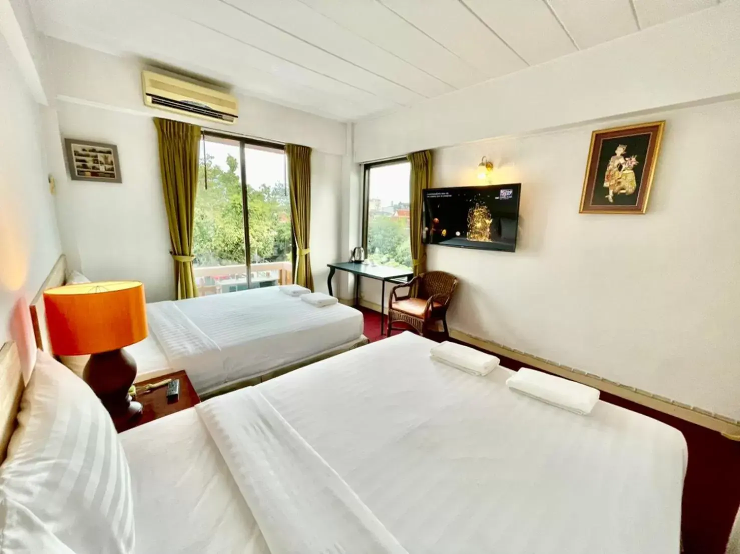 Bed in MANGO Lagoon Place Bed in MANGO Lagoon Place