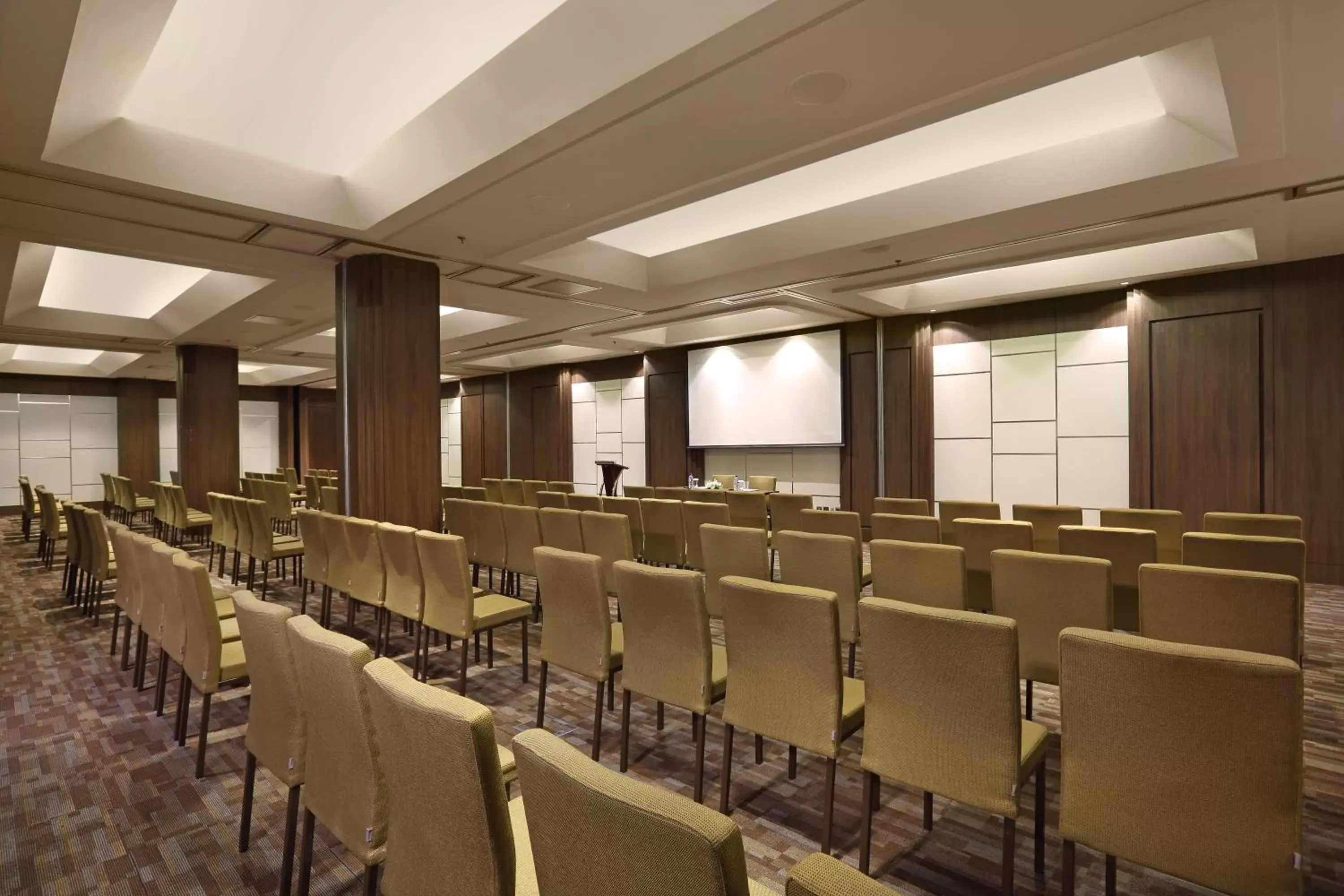 Banquet/Function facilities, Business Area/Conference Room in Golden Tulip Jineng Resort Bali