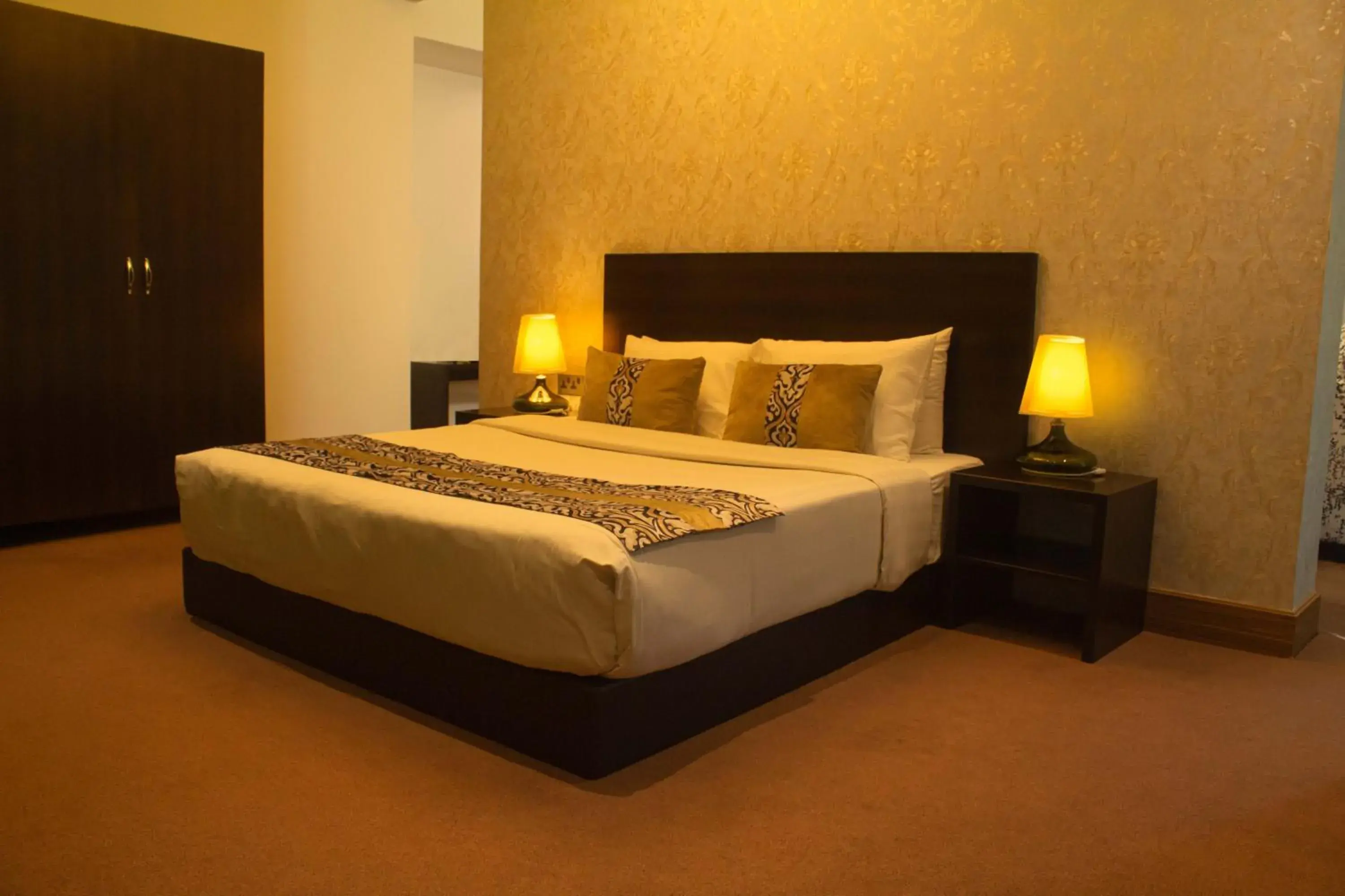 Bedroom, Bed in Blaire Executive Suites