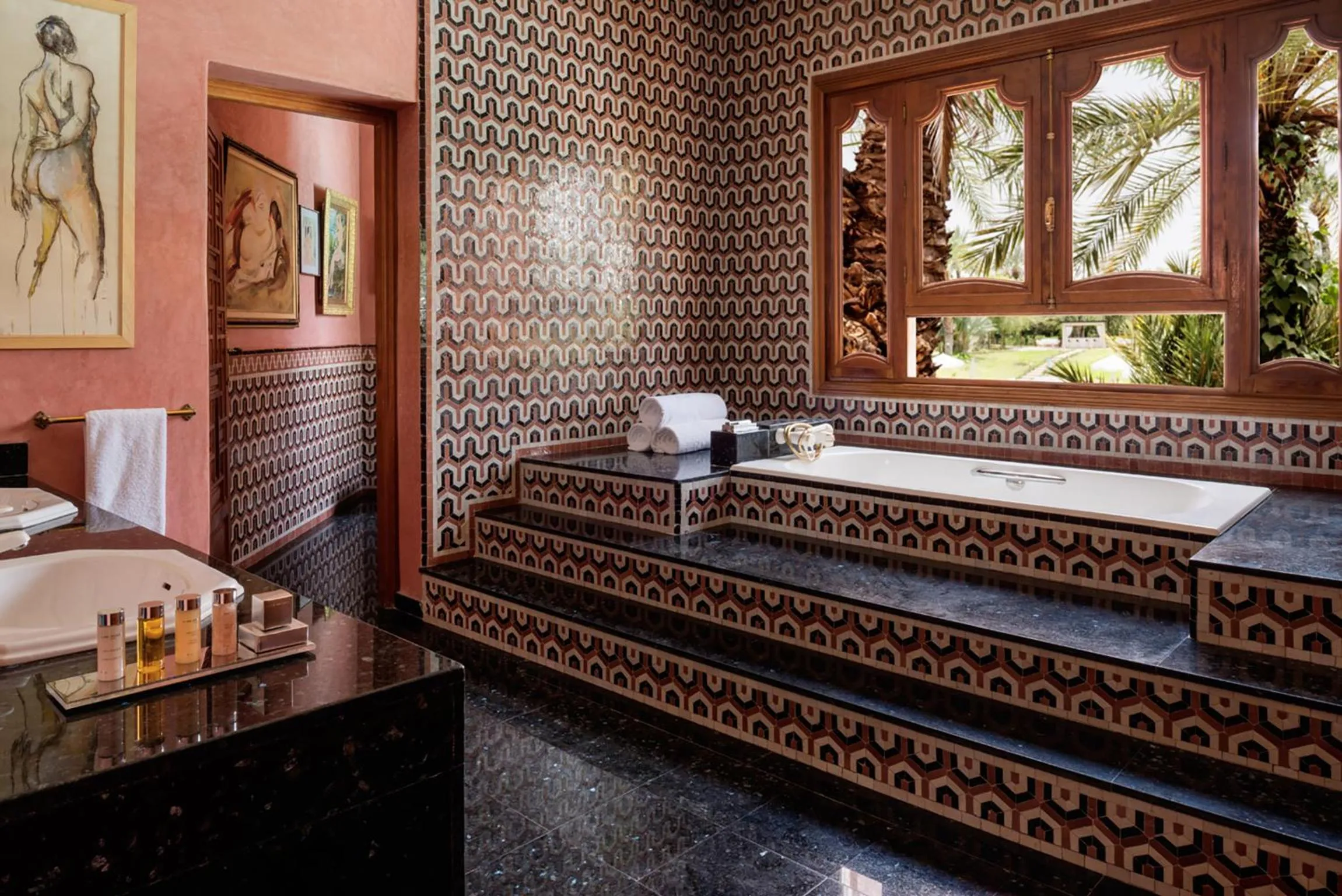 Bathroom, Bed in Palais Mehdi