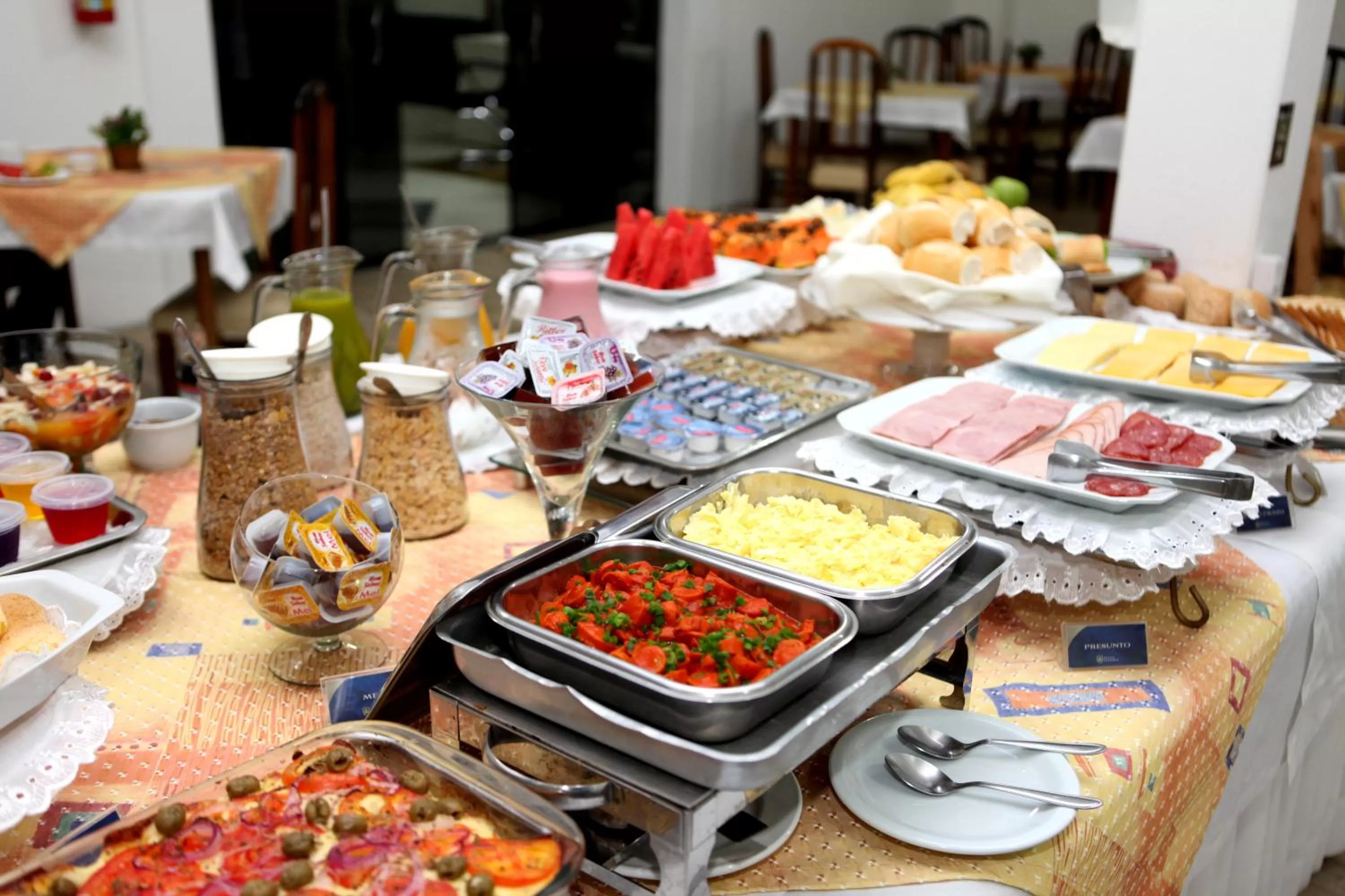 Buffet breakfast in Hotel Vitoria - Itajaí