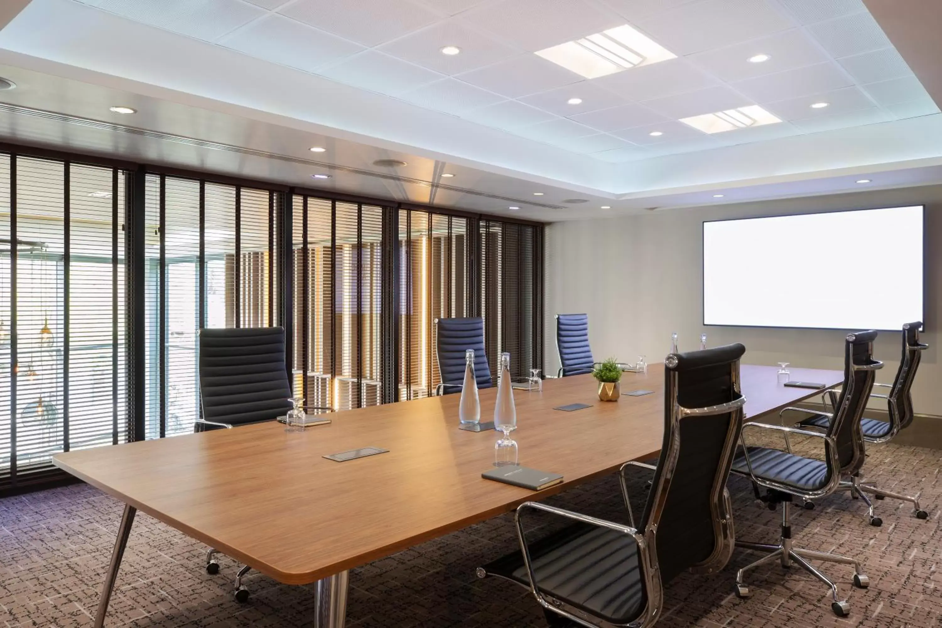 Meeting/conference room, Business Area/Conference Room in Leonardo Royal London Tower Bridge