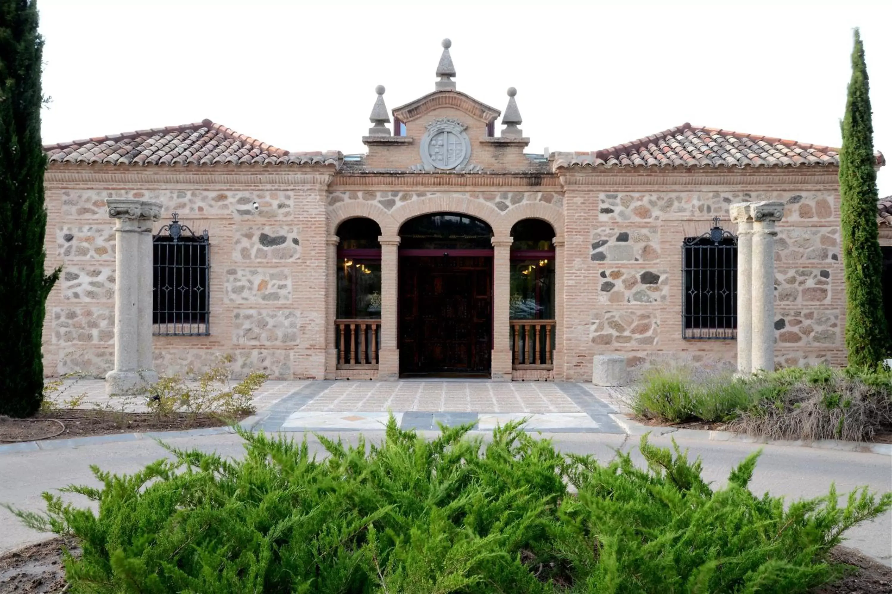Facade/entrance, Property Building in Hotel Cigarral el Bosque
