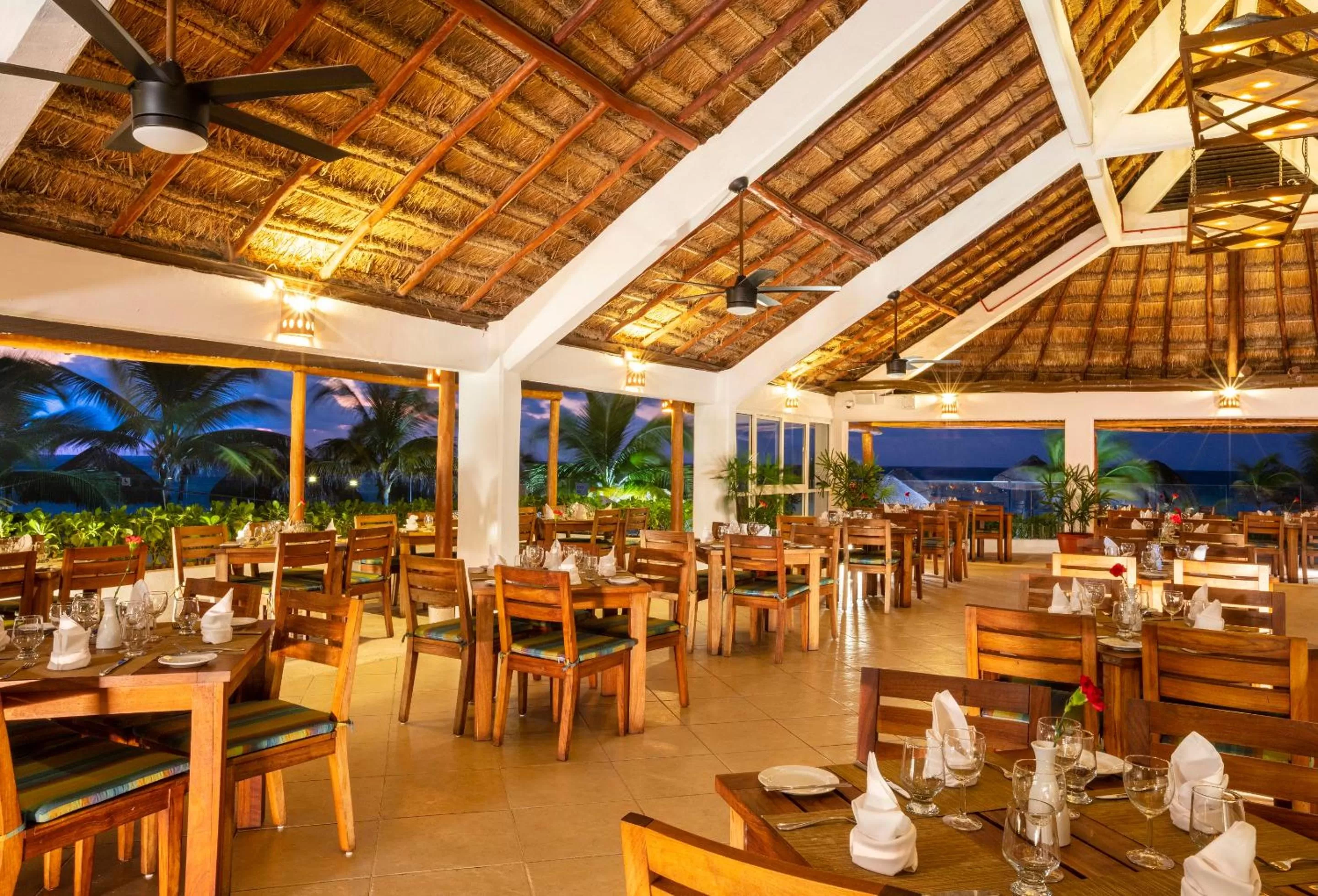 Restaurant/places to eat in Krystal Cancun