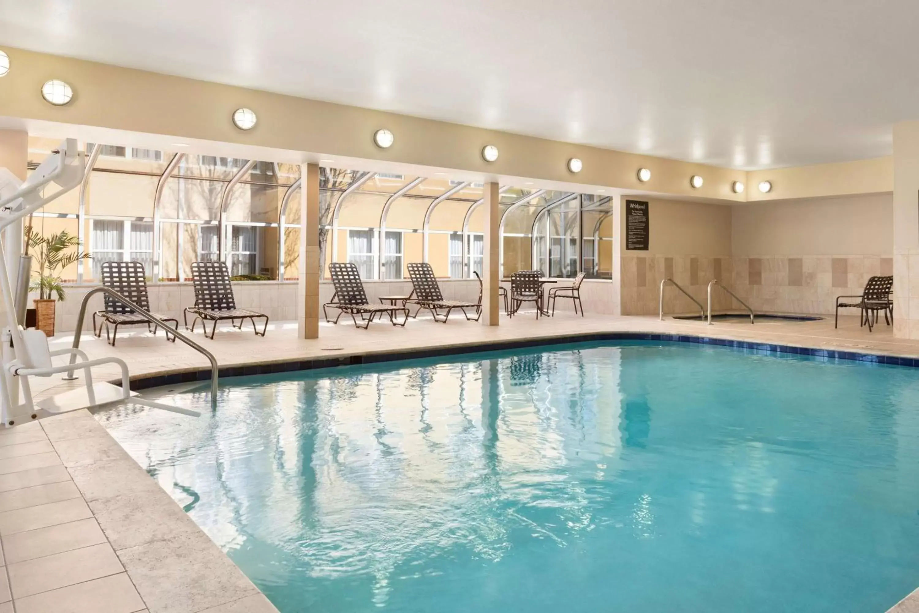 Pool view, Swimming Pool in Homewood Suites by Hilton Columbus-Hilliard