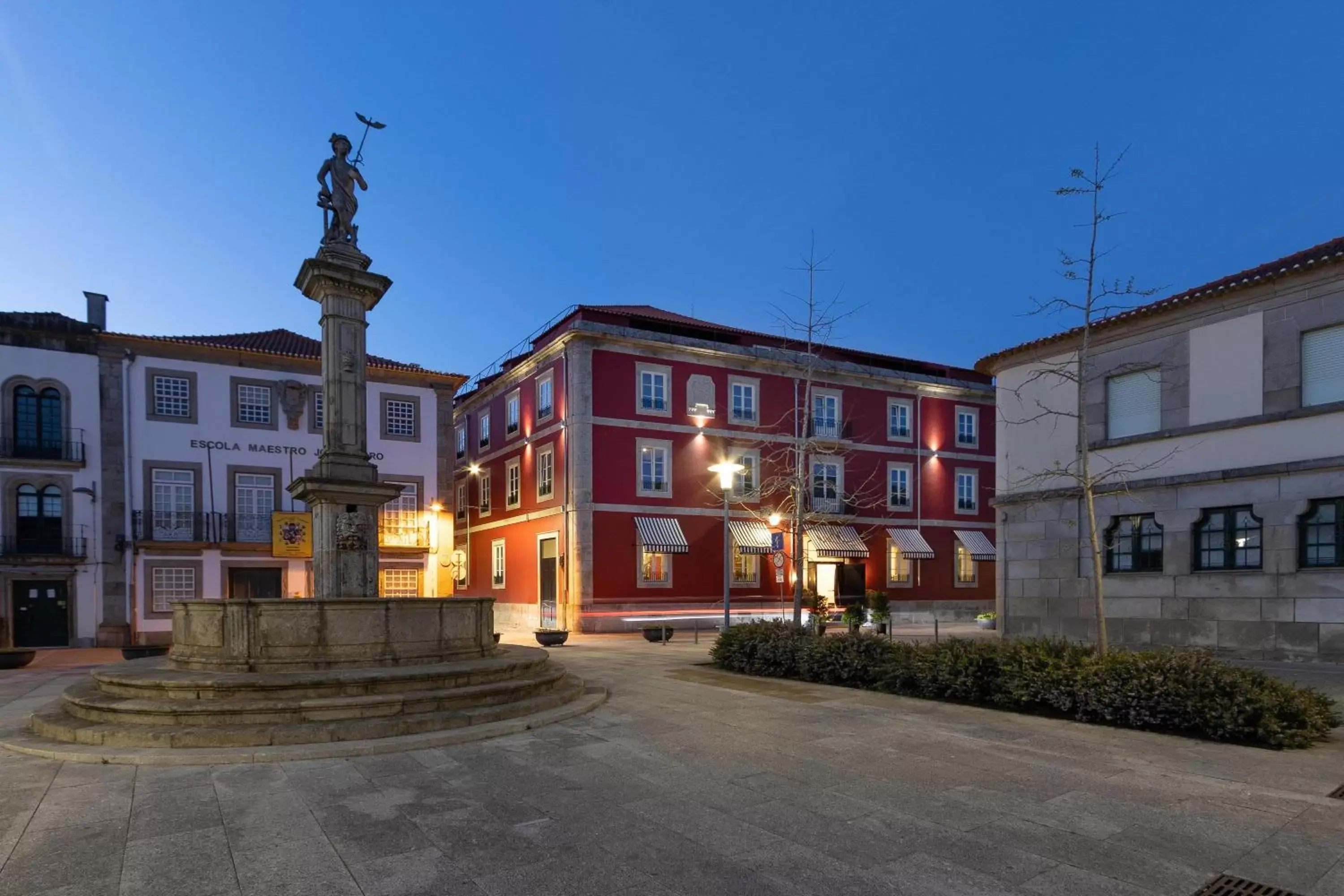 Property building in AP Dona Aninhas Property building in AP Dona Aninhas