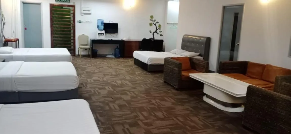 Golden Leaf Hotel Danga Bay 5 minutes Hospital Hsa,Zoo,Angsana Mall,20 minutes Utm, Legoland