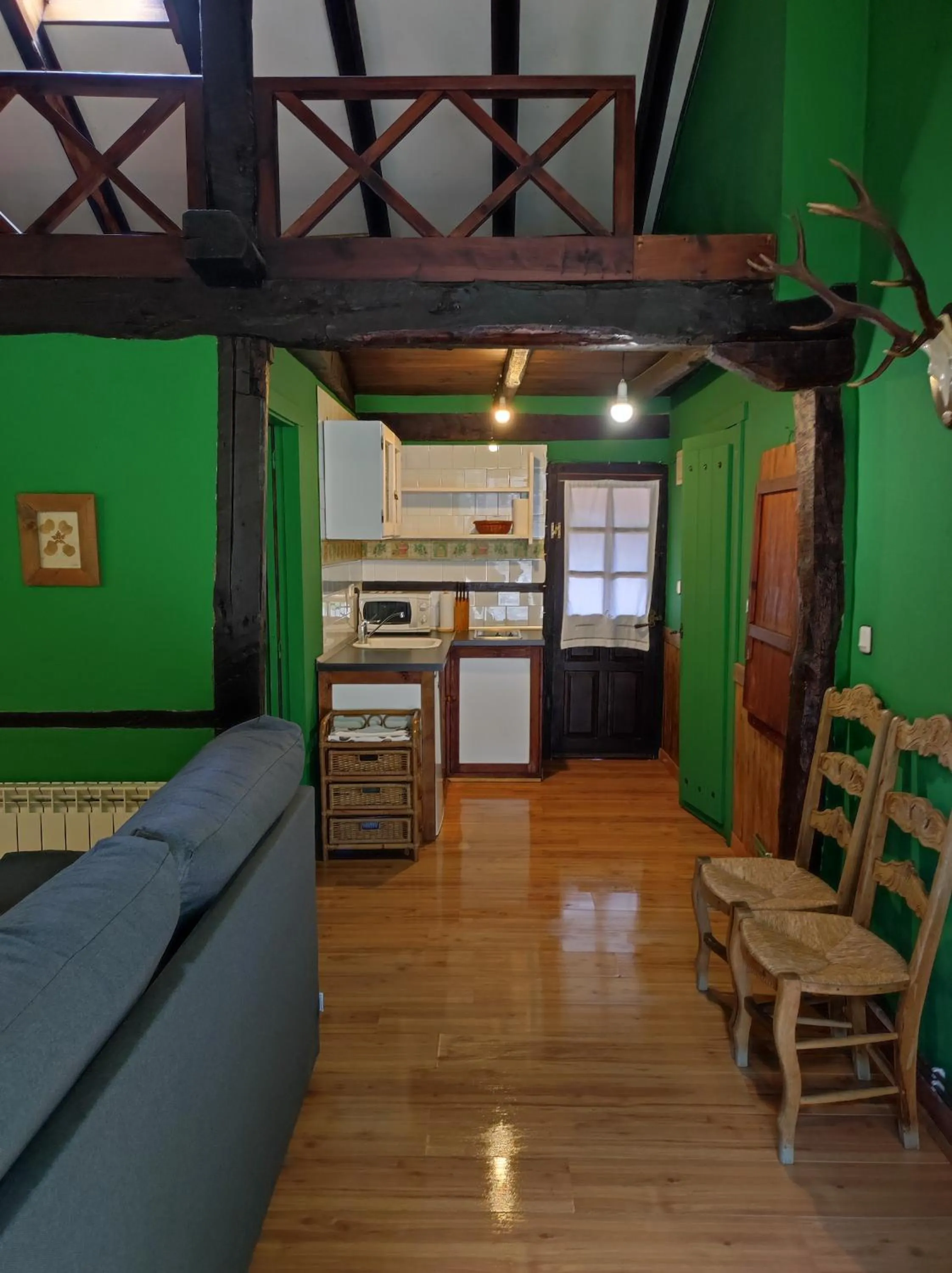 kitchen in Viviendas Rurales El Covaju