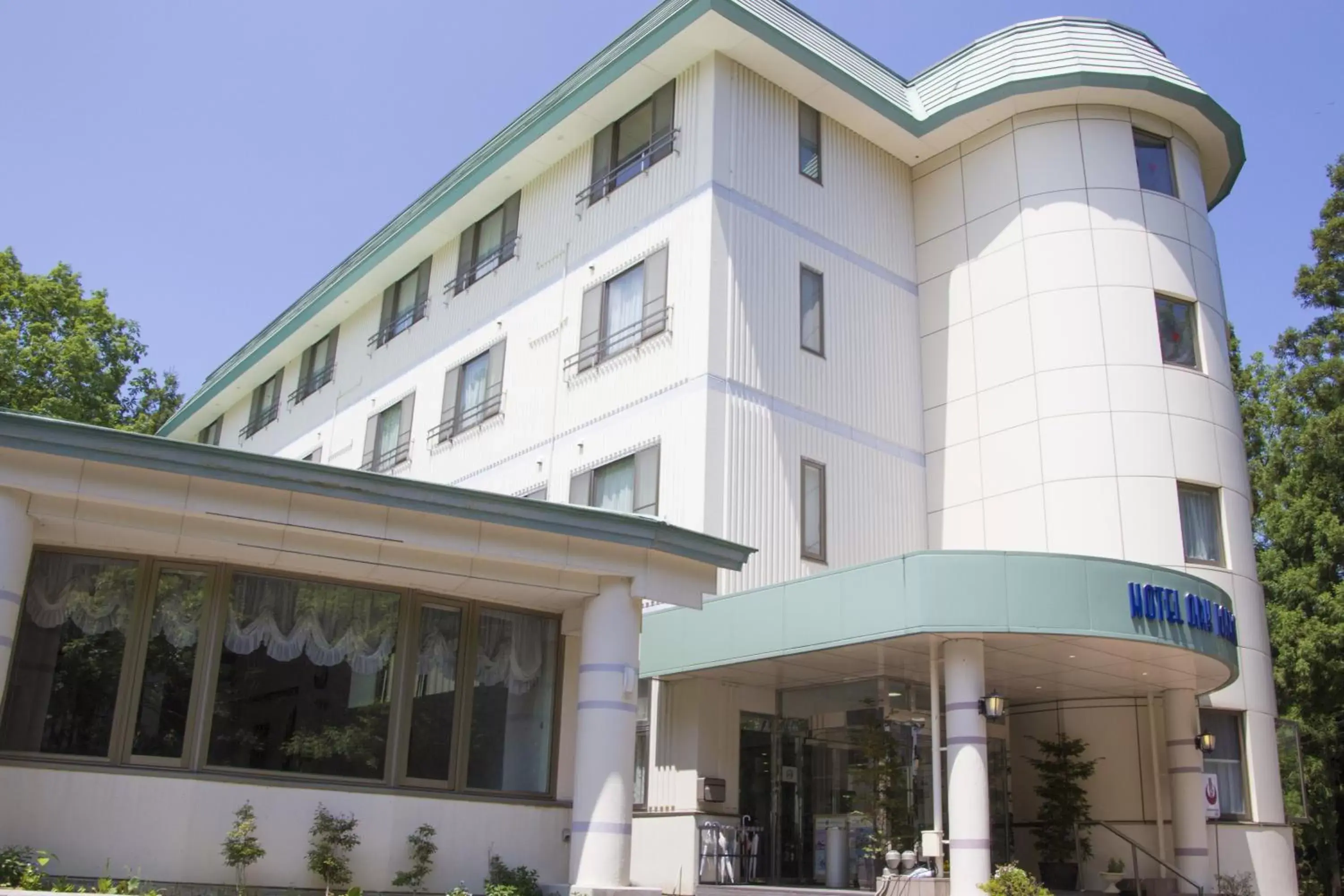 Facade/entrance, Property Building in Hotel Oak Forest