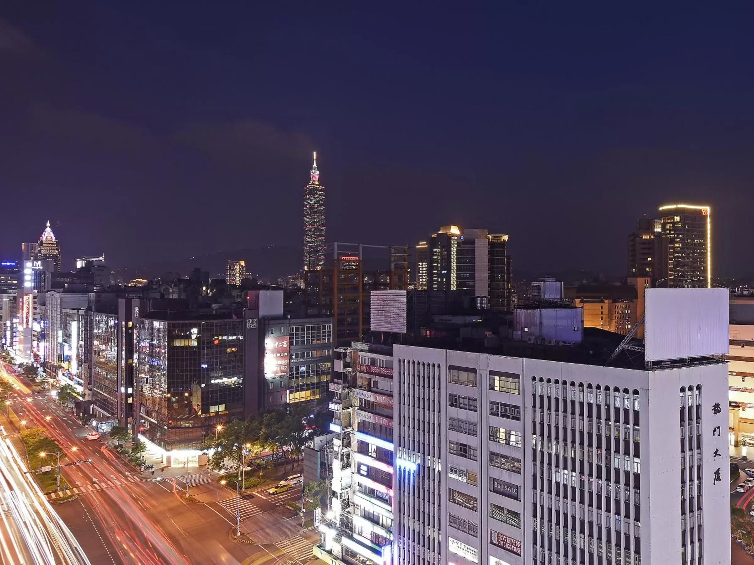 Night in Eastin Taipei Hotel