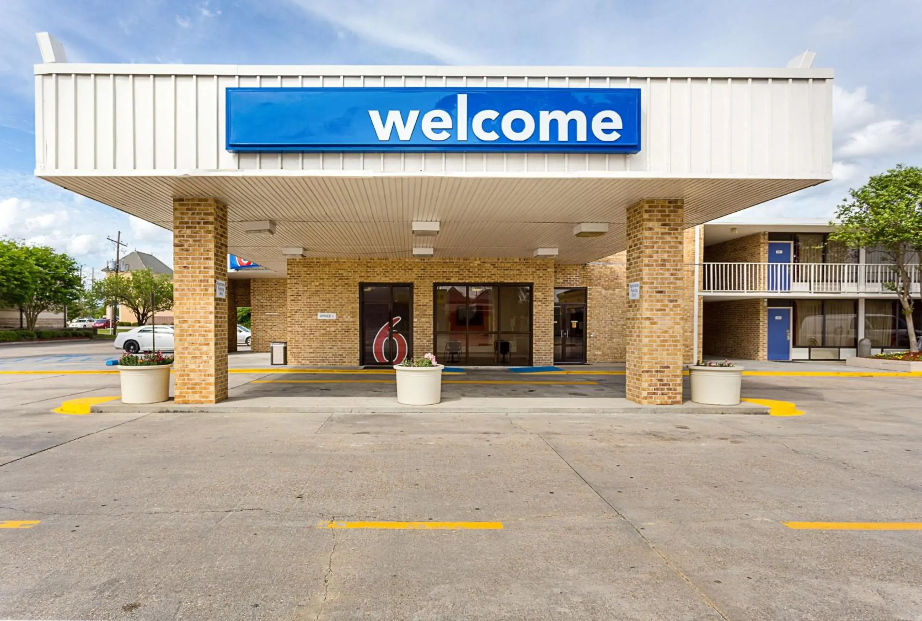 Property building, Facade/Entrance in Motel 6 Baton Rouge Southeast