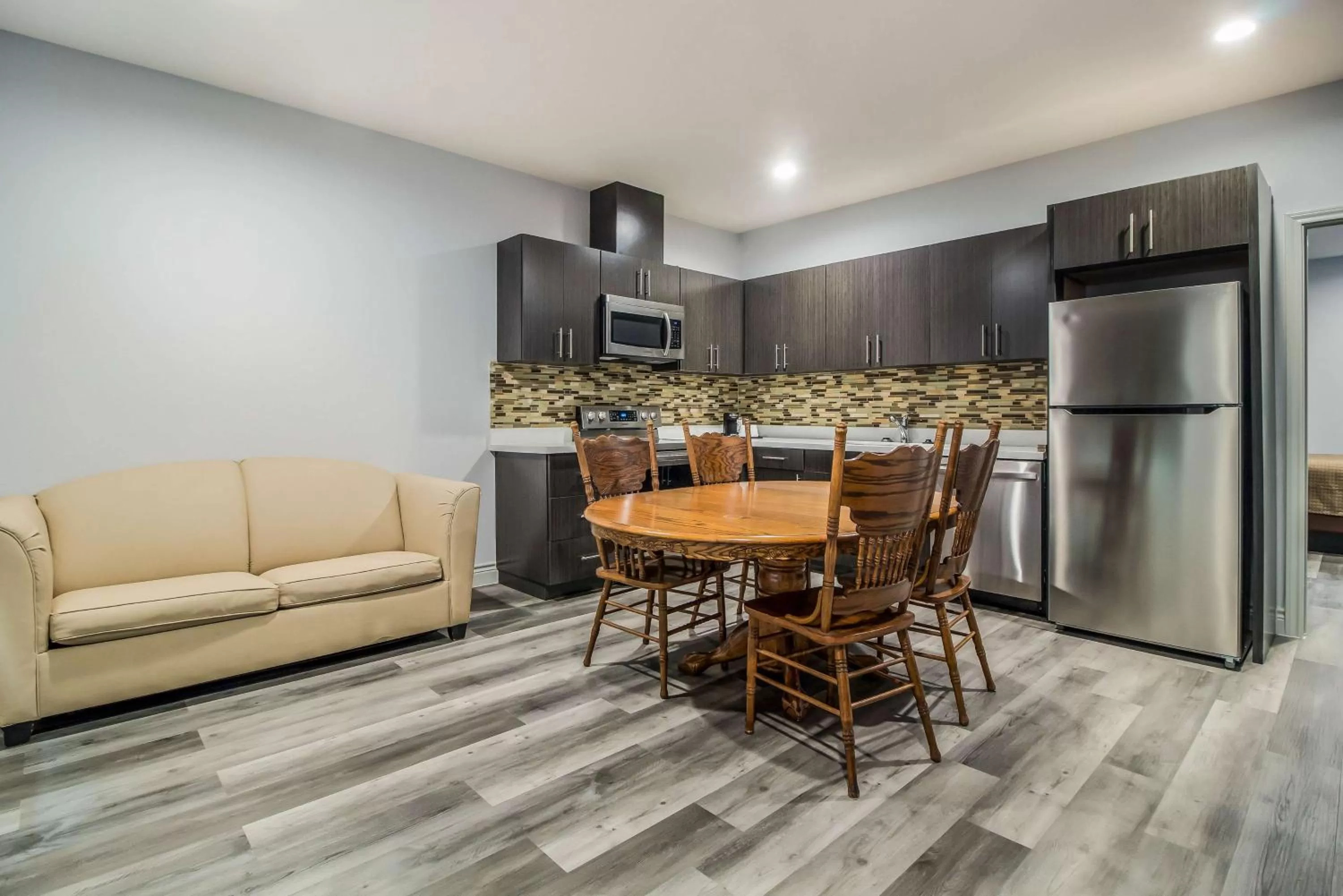 Photo of the whole room in Studio 6 Deer Park, Tx