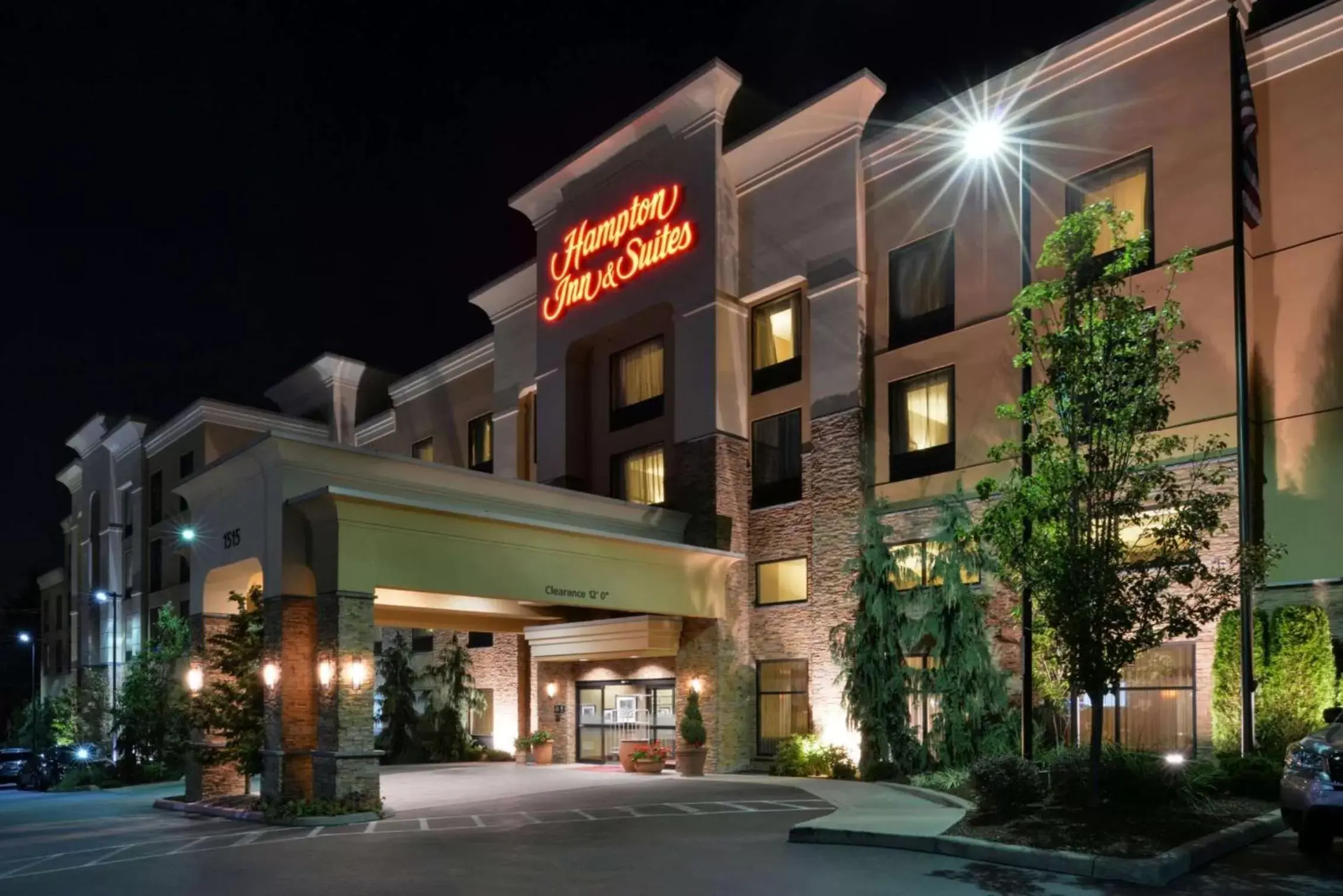 Property Building in Hampton Inn & Suites Tacoma/Puyallup