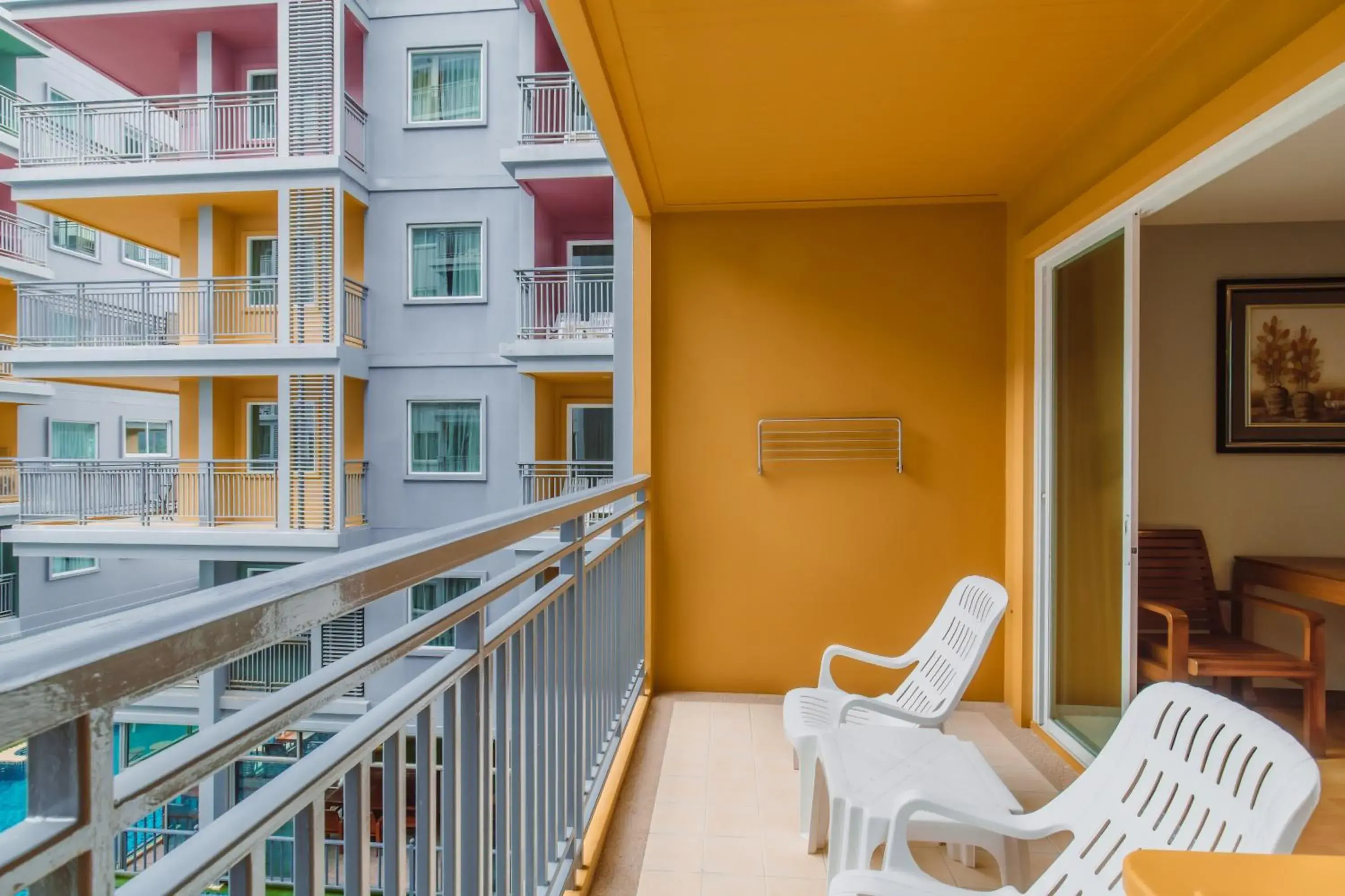 Property building in Elite Suites Patong Property building in Elite Suites Patong