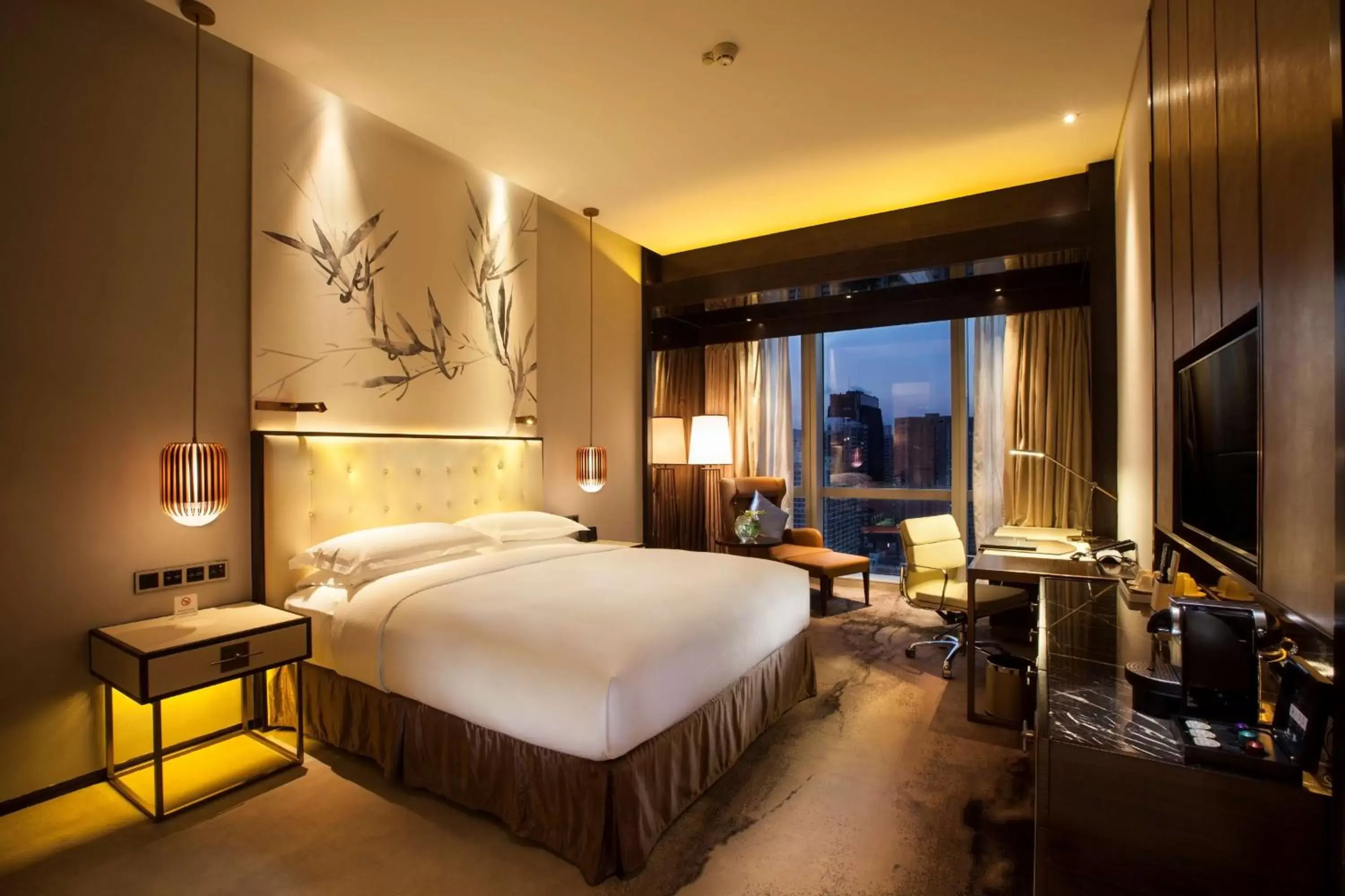 Bed in Hilton Shenzhen Futian, Metro Station at Hotel Front Door, Close to Futian Convention & Exhibition Center