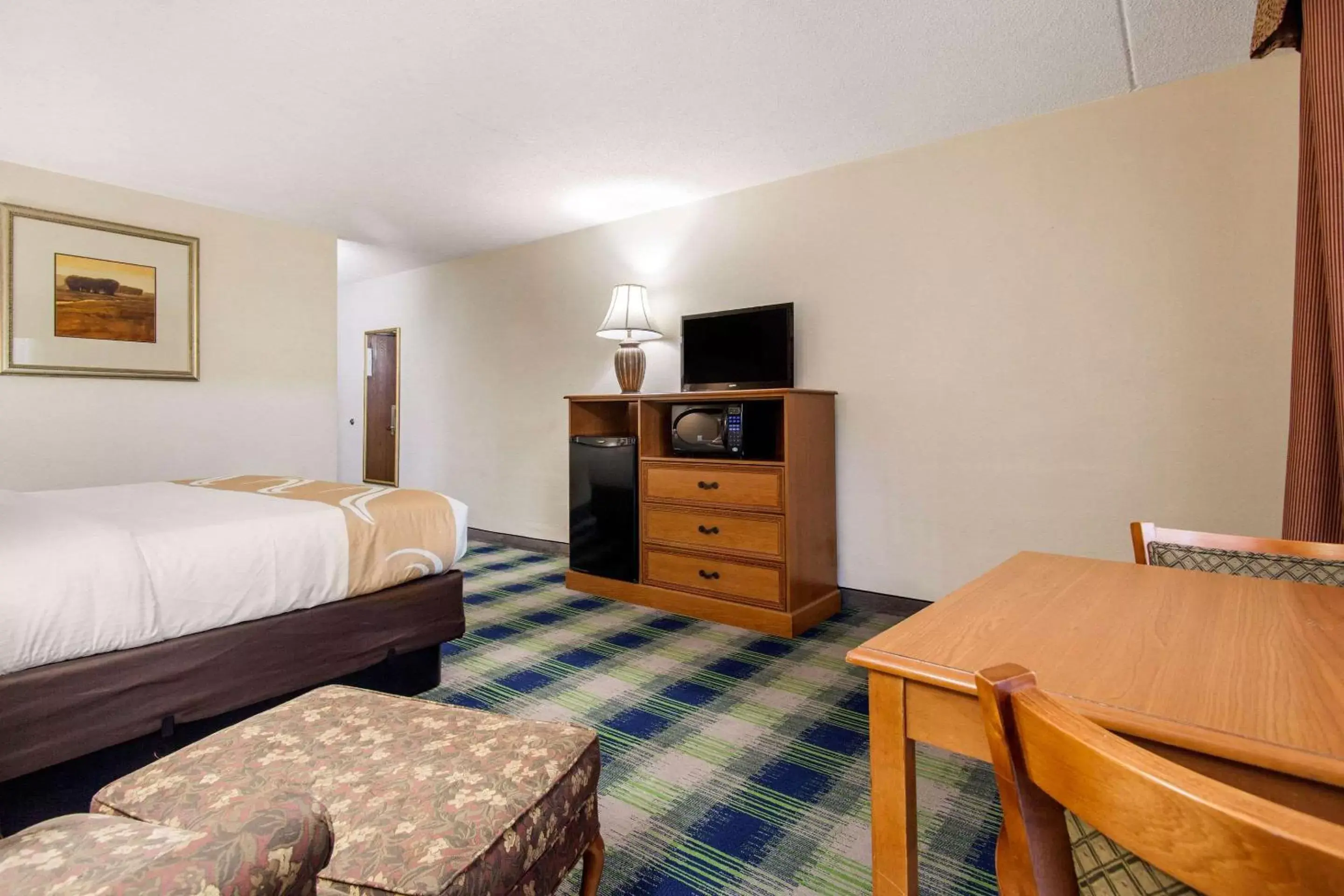 Photo of the whole room in Quality Inn - Arkansas City