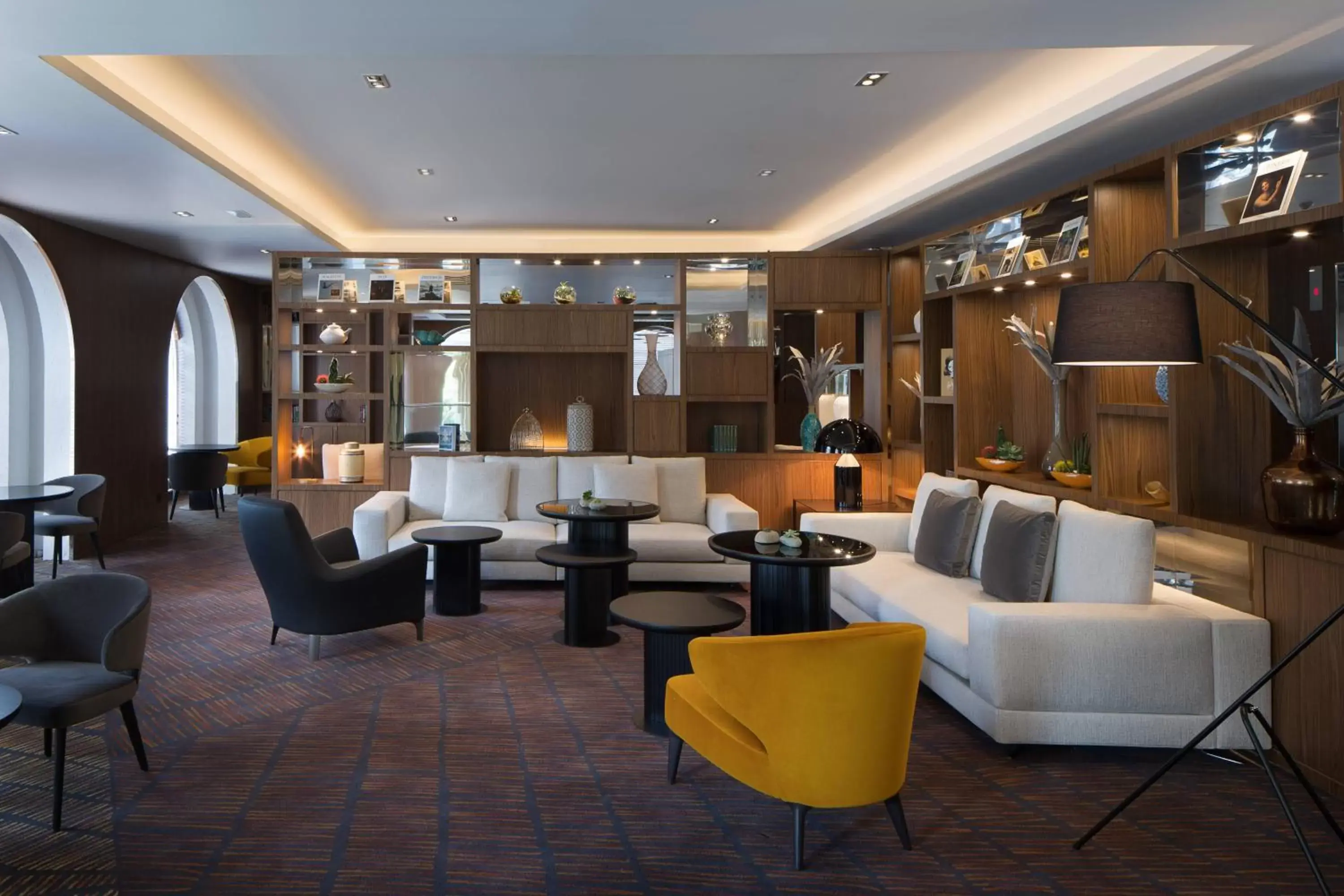 Restaurant/places to eat, Lounge/Bar in Skopje Marriott Hotel