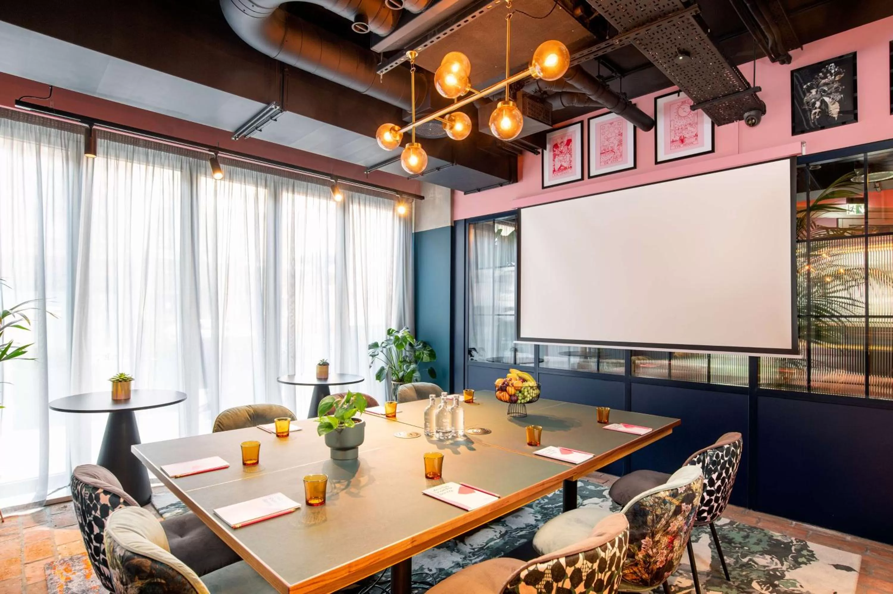 Meeting/conference room in YOTEL Manchester Deansgate