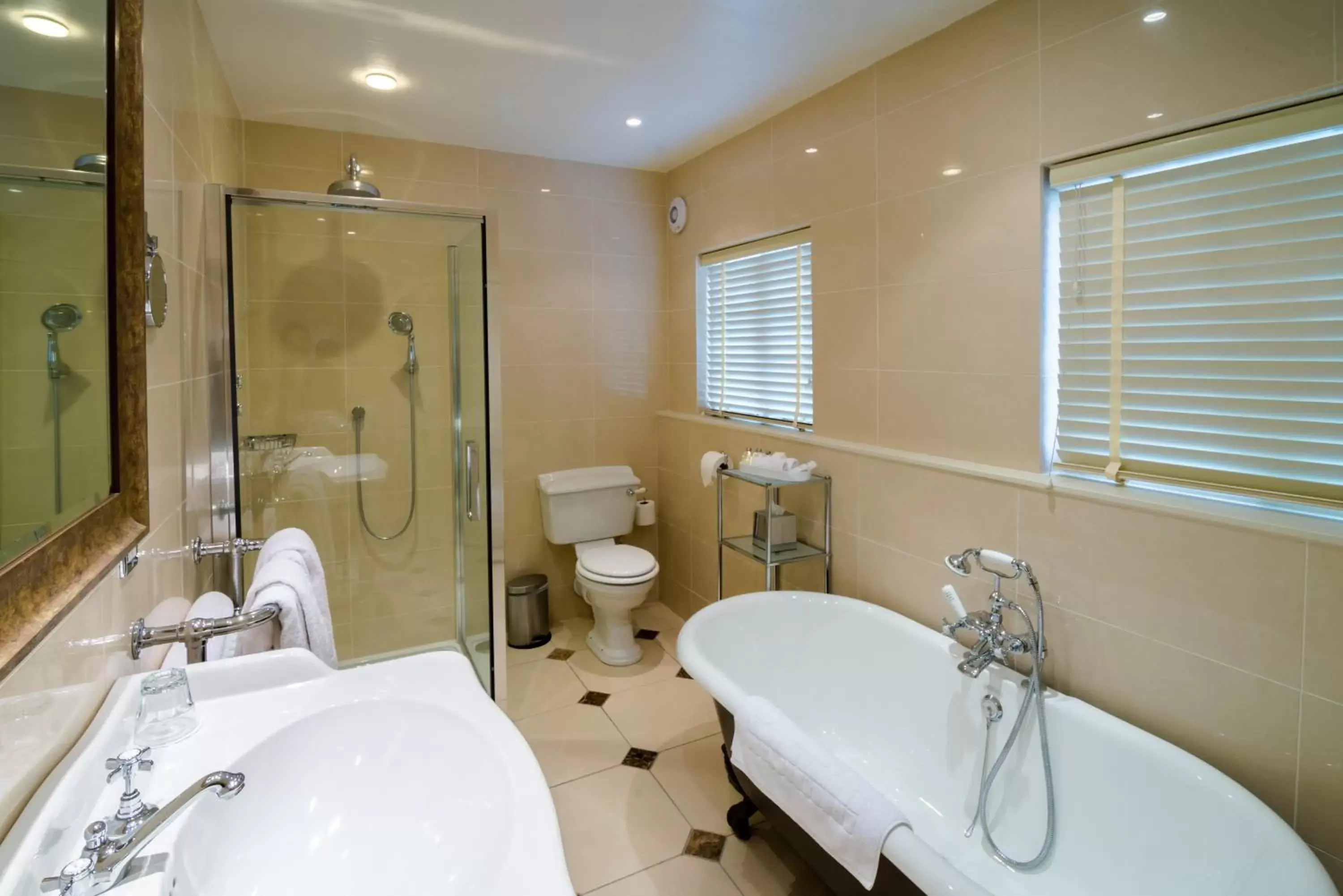 Bathroom in Greywalls Hotel & Chez Roux