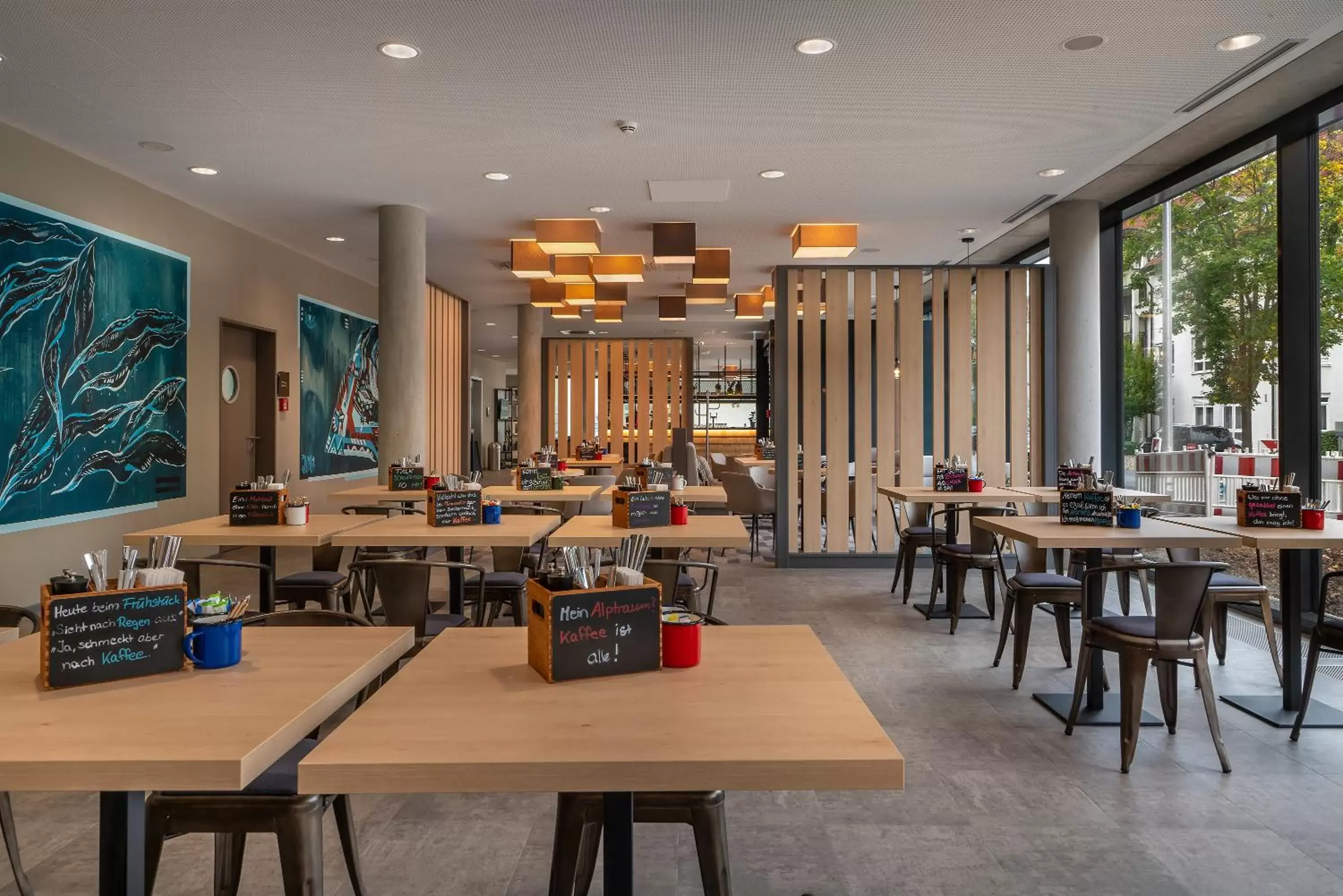 Restaurant/places to eat in Holiday Inn - the niu, Timber Esslingen by IHG Restaurant/places to eat in Holiday Inn - the niu, Timber Esslingen by IHG