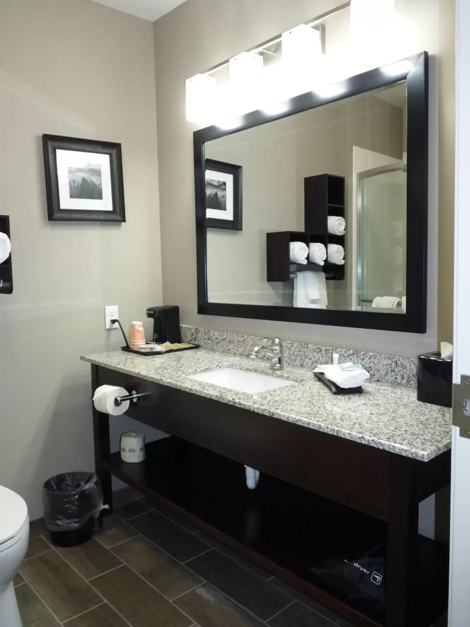 Bathroom in La Quinta by Wyndham Paducah Bathroom in La Quinta by Wyndham Paducah