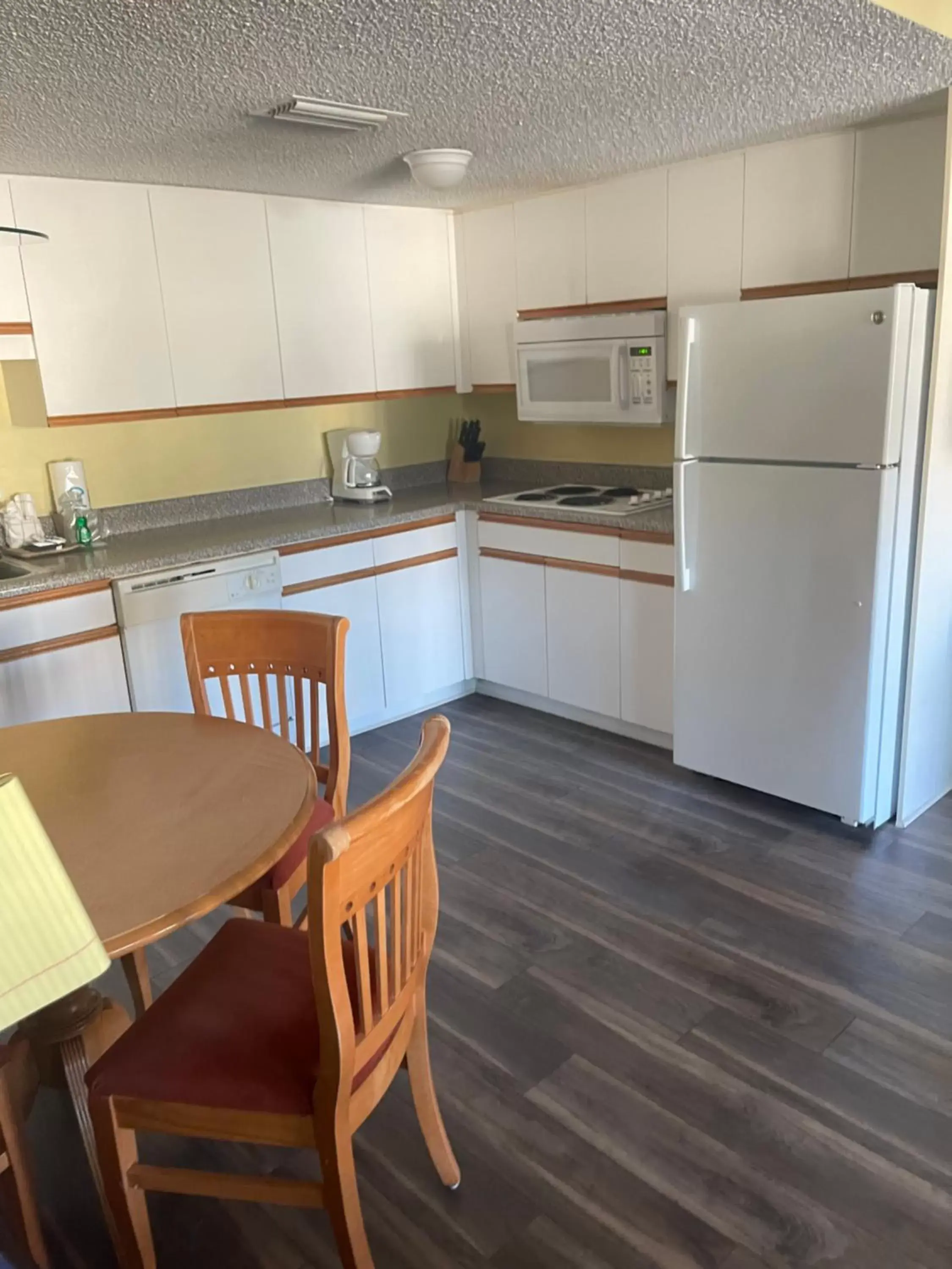 Kitchen/Kitchenette in Club Destin Condos