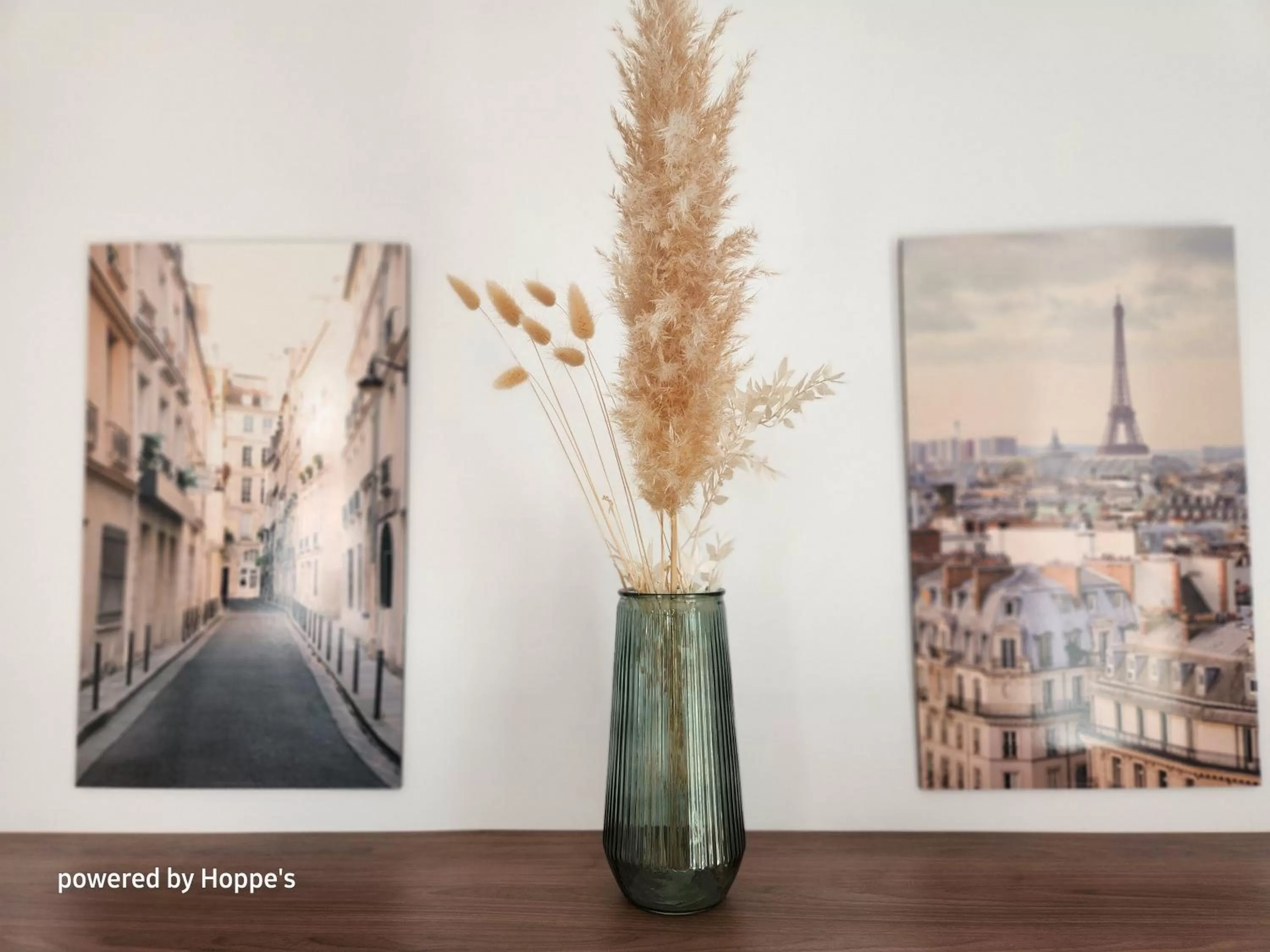 Staff in Hotel Hoppe