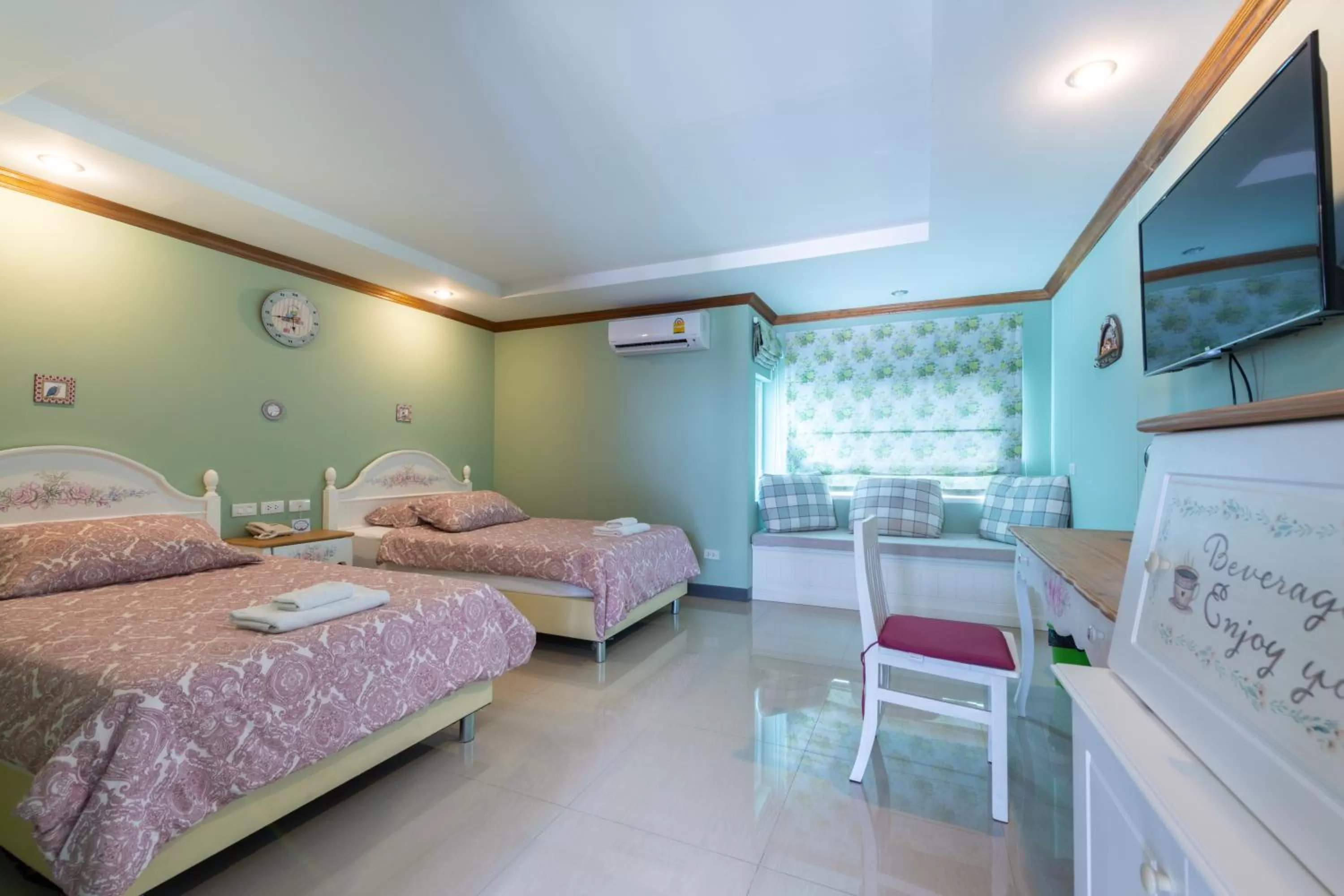 Bed in The Lilly Hotel