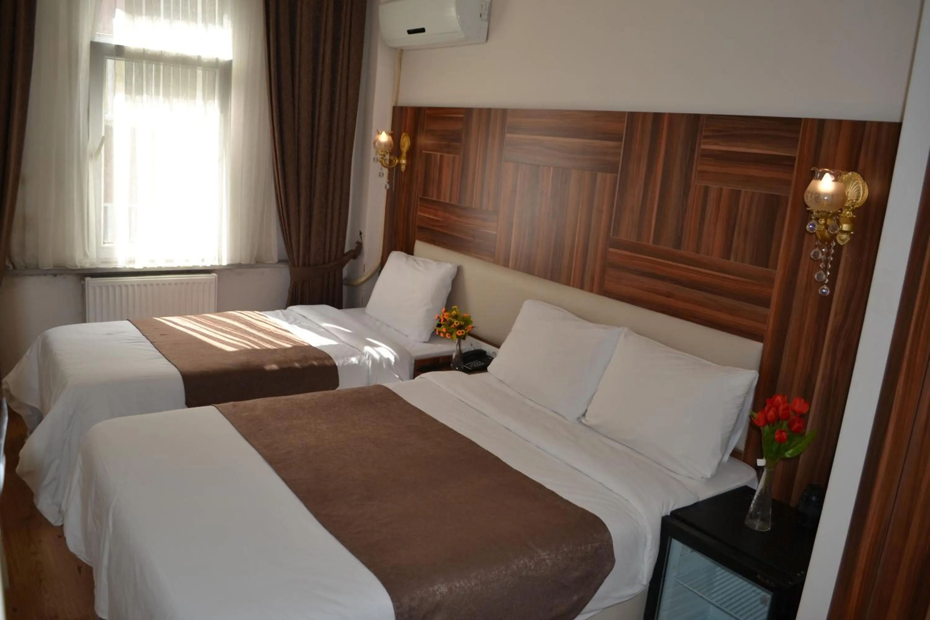 Bedroom, Bed in New Fatih Hotel