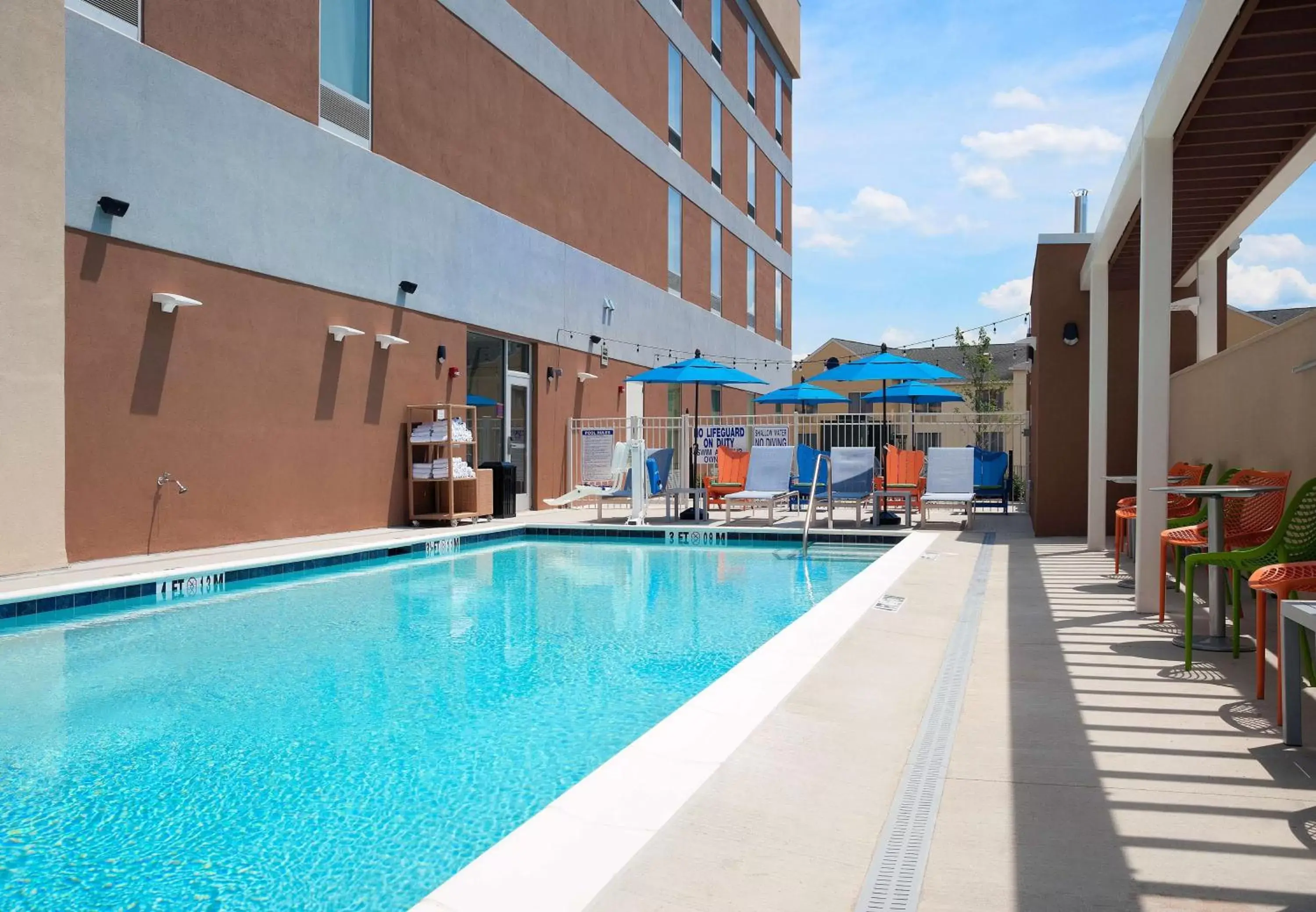 Pool view, Swimming Pool in Home2 Suites by Hilton Greenville Airport